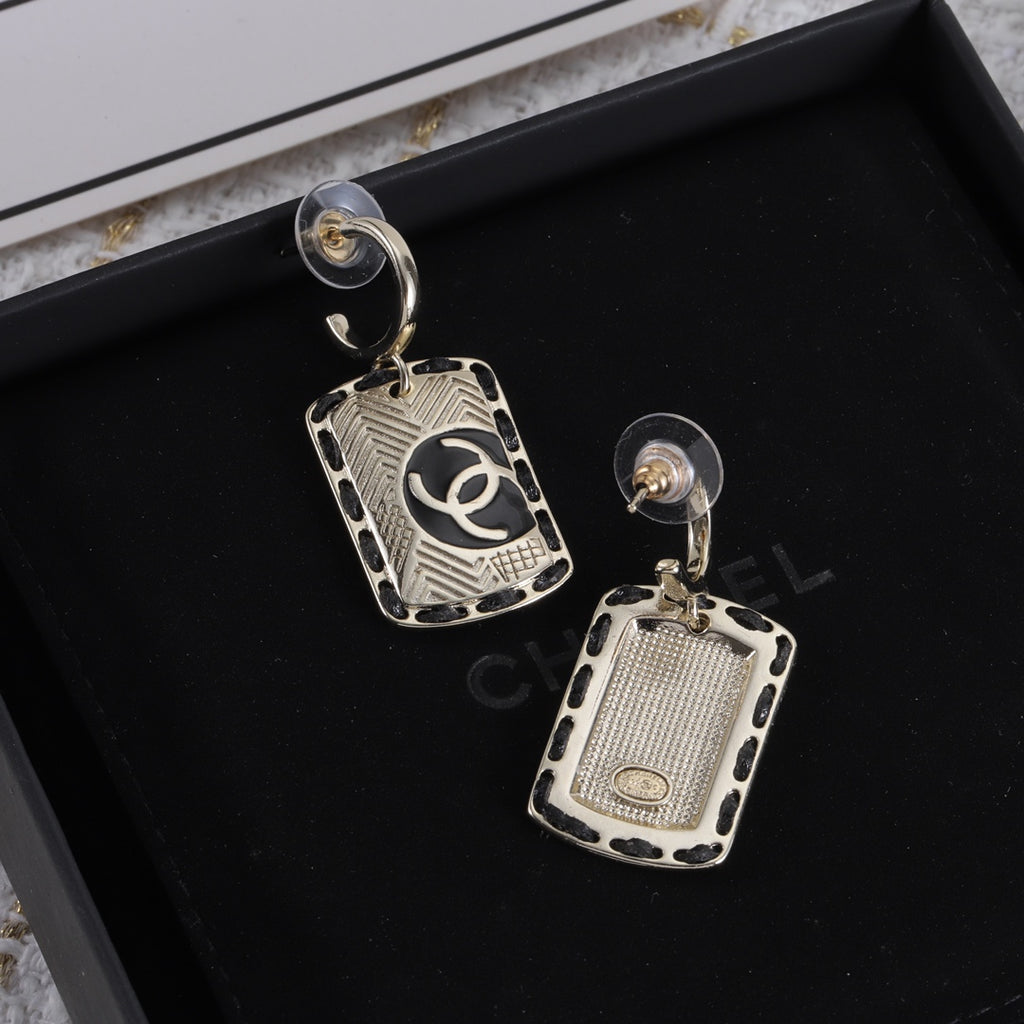 14C311E Popular Earrings