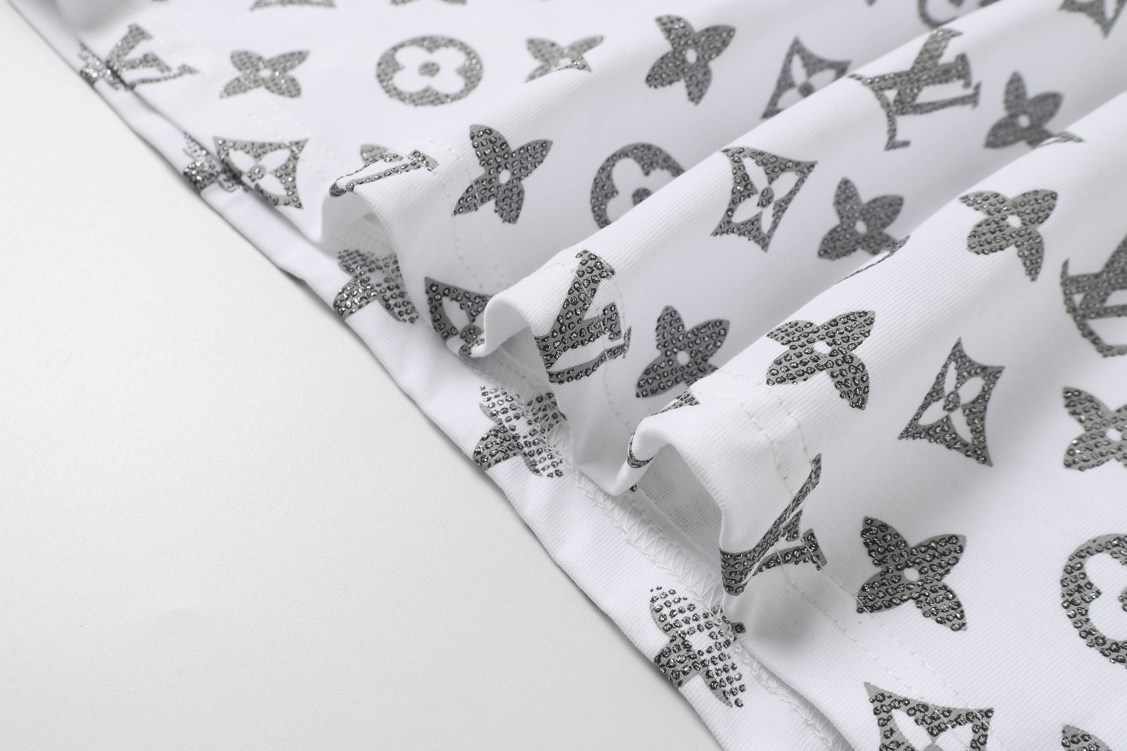 145RE152U Popular T-shirt