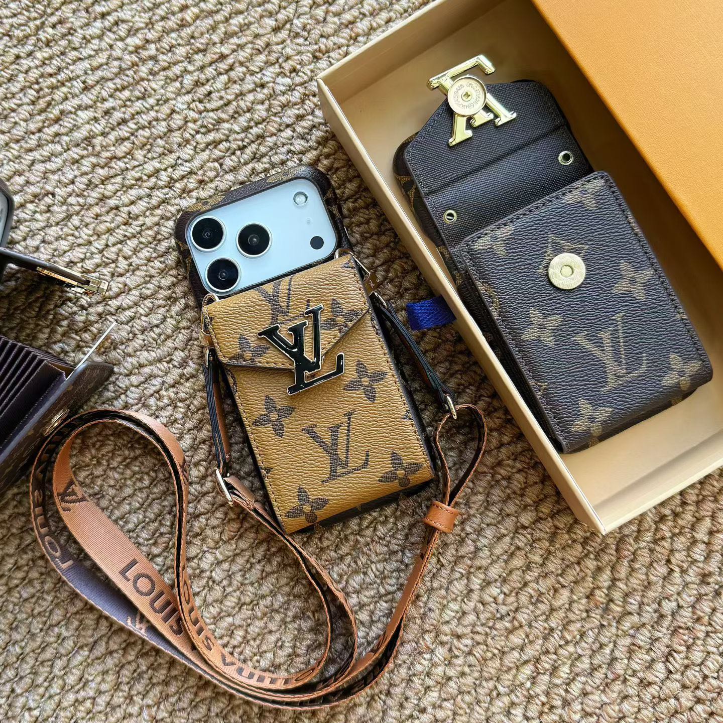 36XE72A Popular Phone Case