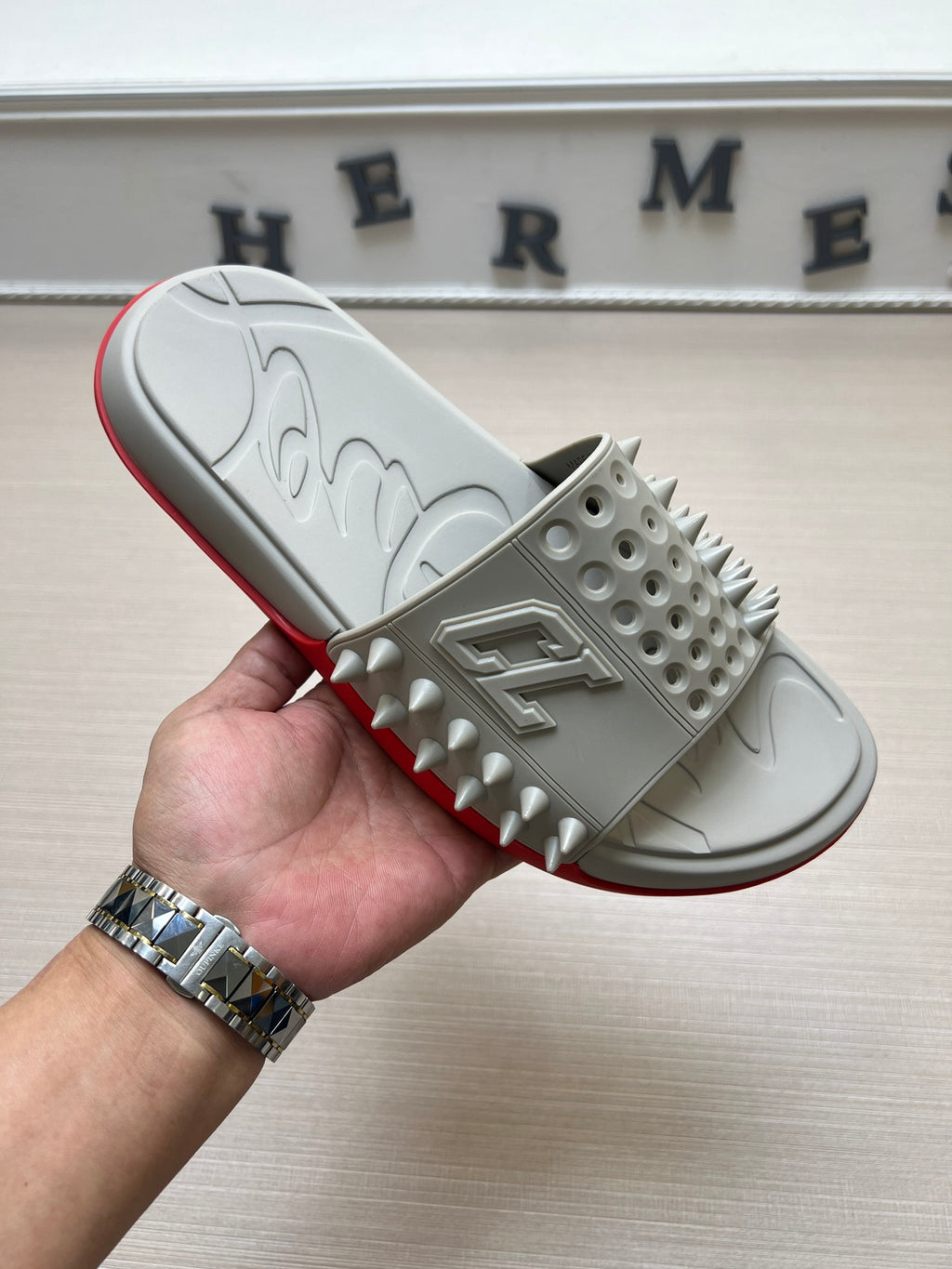 54A18Z Popular slippers