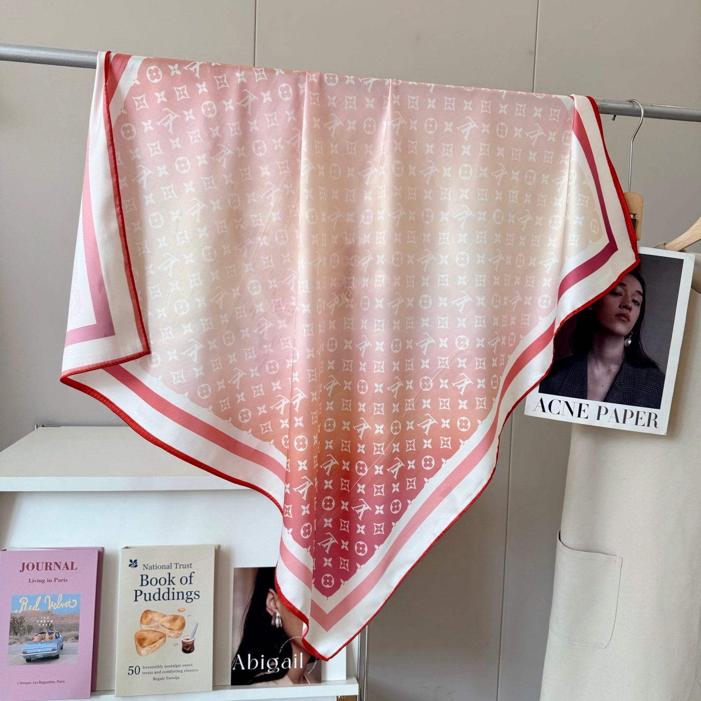 135ZE211W Popular Silk Scarve