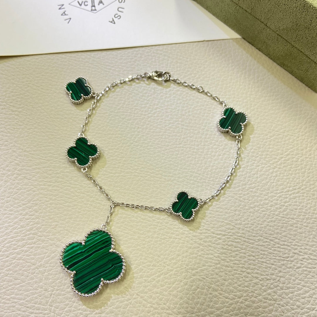 575RVA176K  Popular Bracelets (Big flower+small flower)