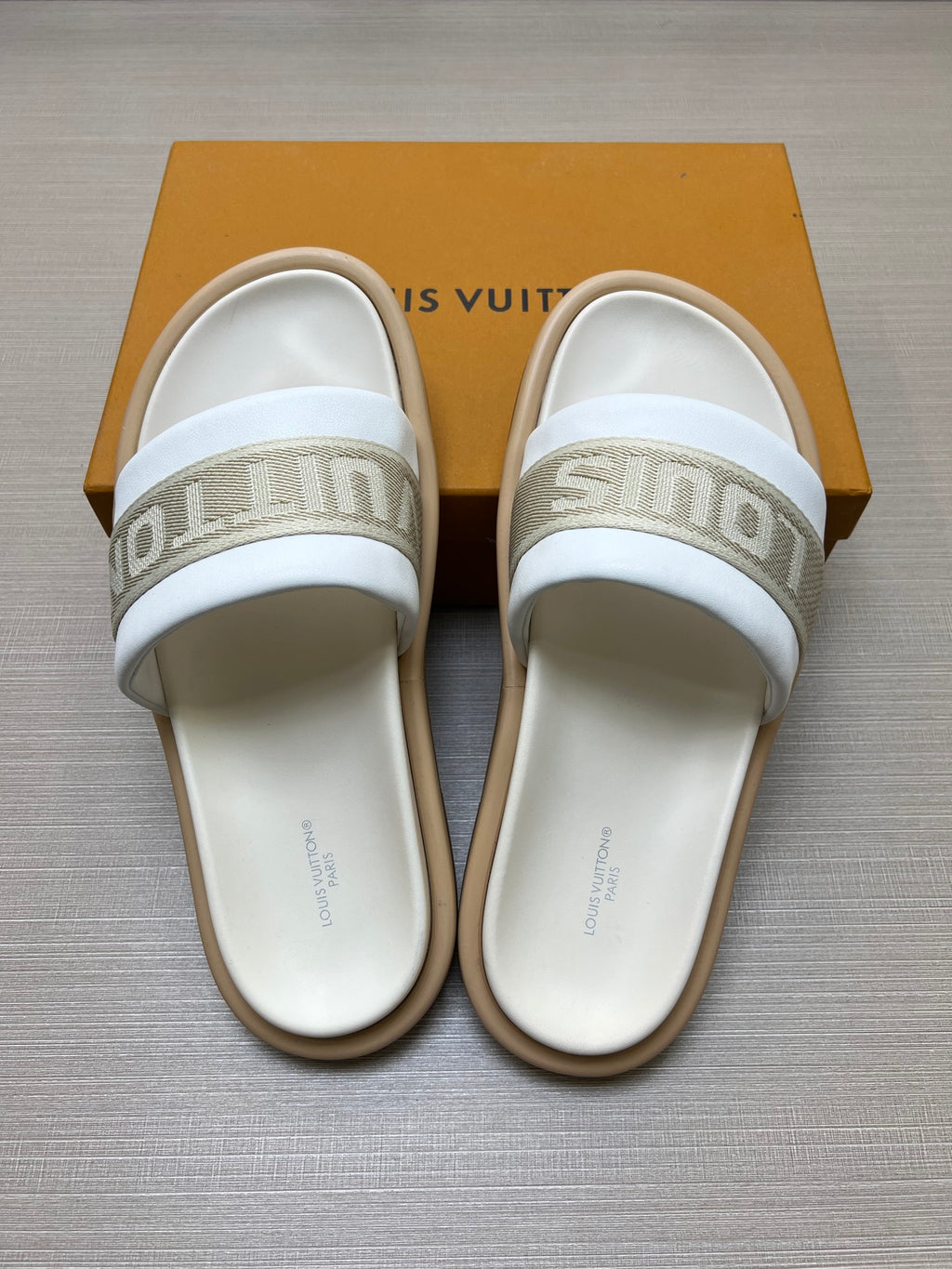 535ZE298Z Popular Slippers