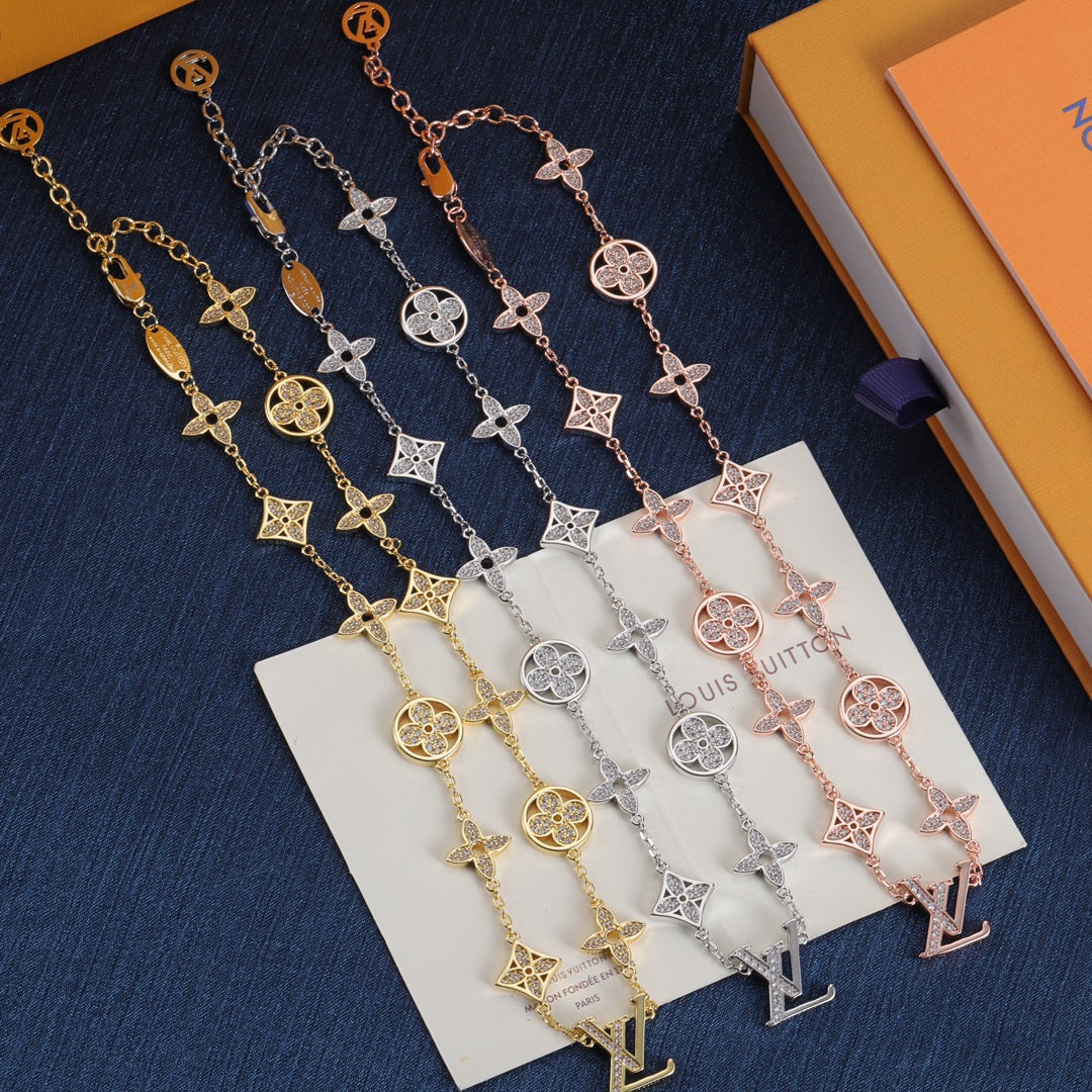 14E425X  Popular   Necklaces