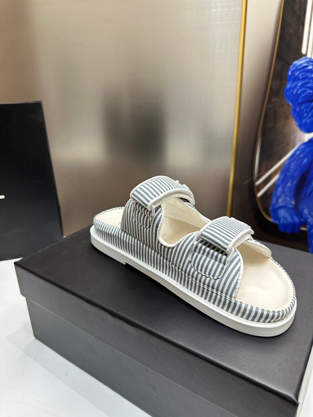 145RC1Z Popular sandals