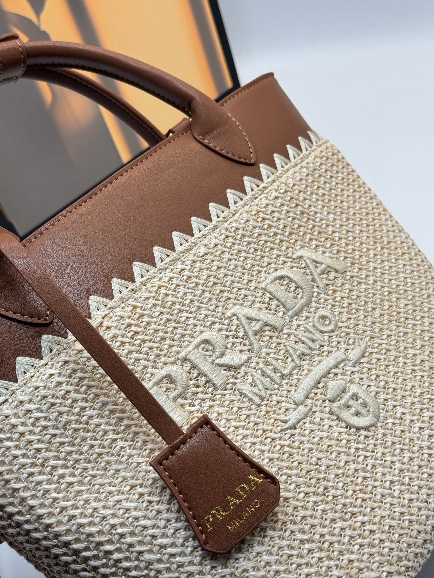 B1N46P11 Popular woven bag