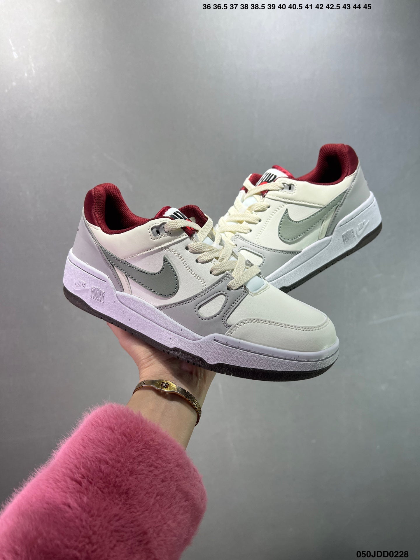 435ZA65Z Popular shoes (No box)