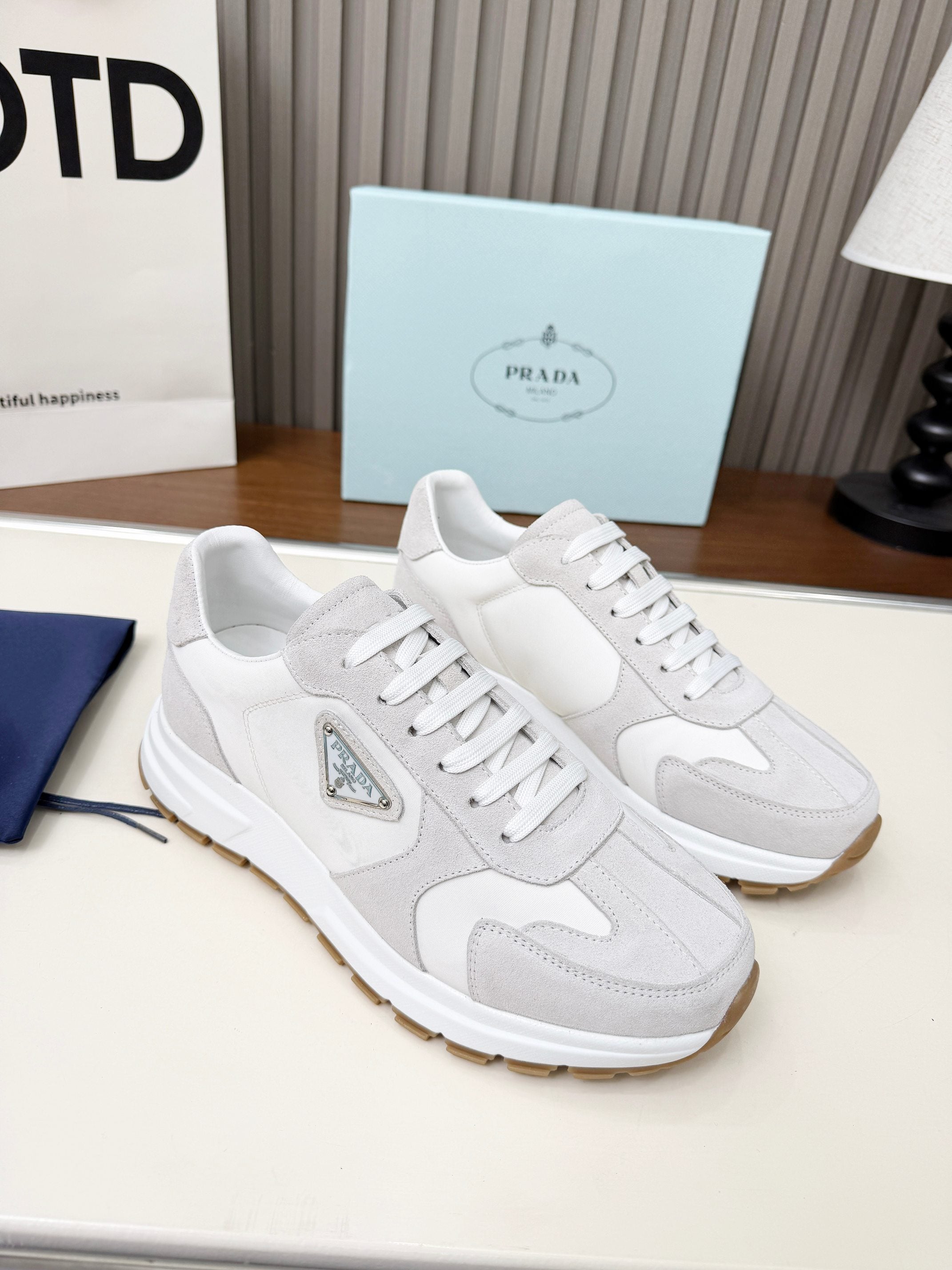 Z2P36P62 Popular high-quality leather Shoes