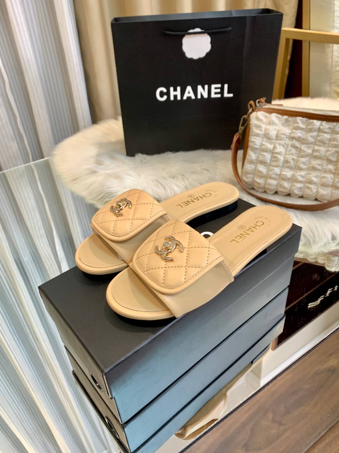 1ZC229Z Popular Slippers