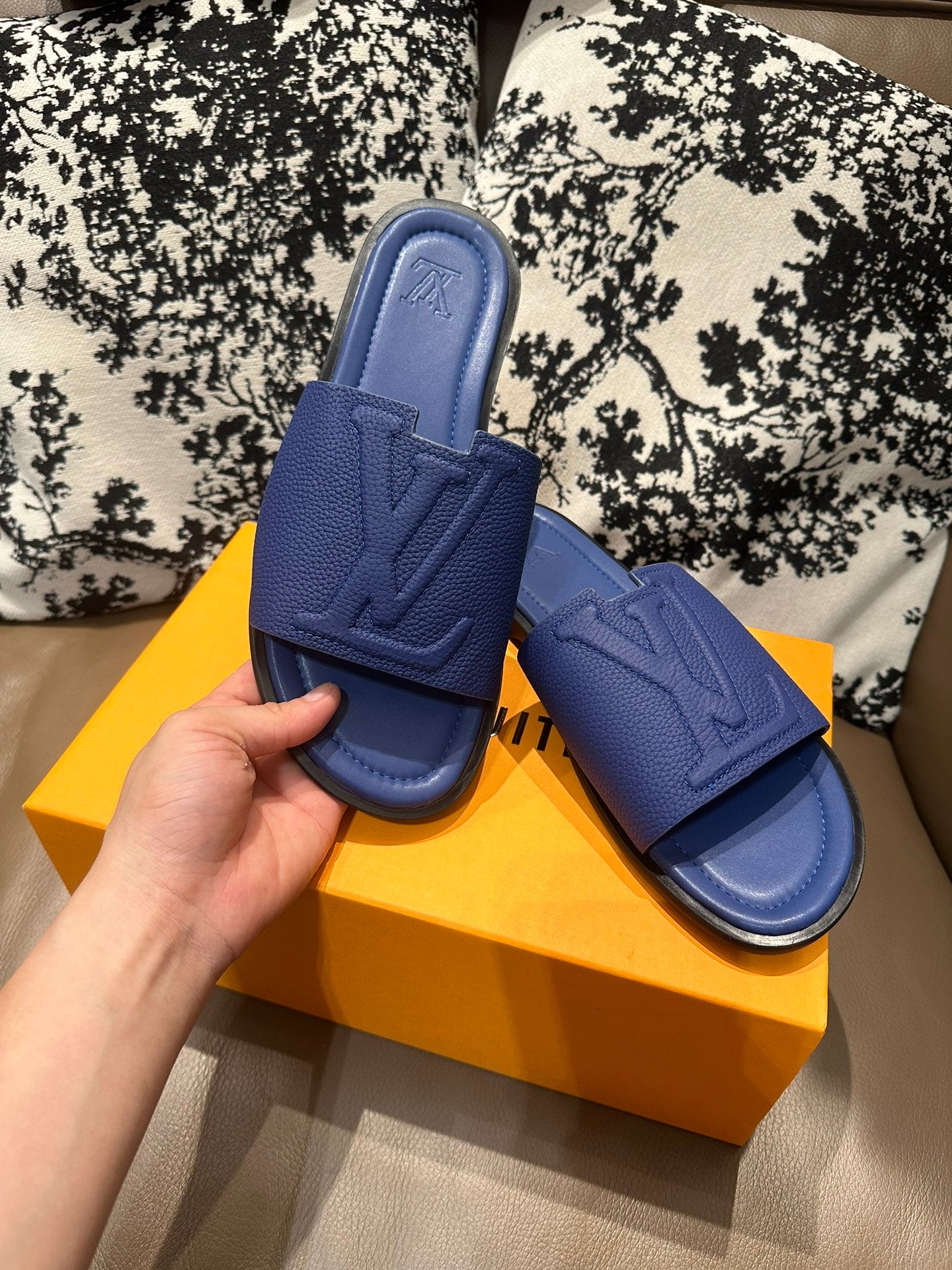285ZE25Z  Popular leather Shoes