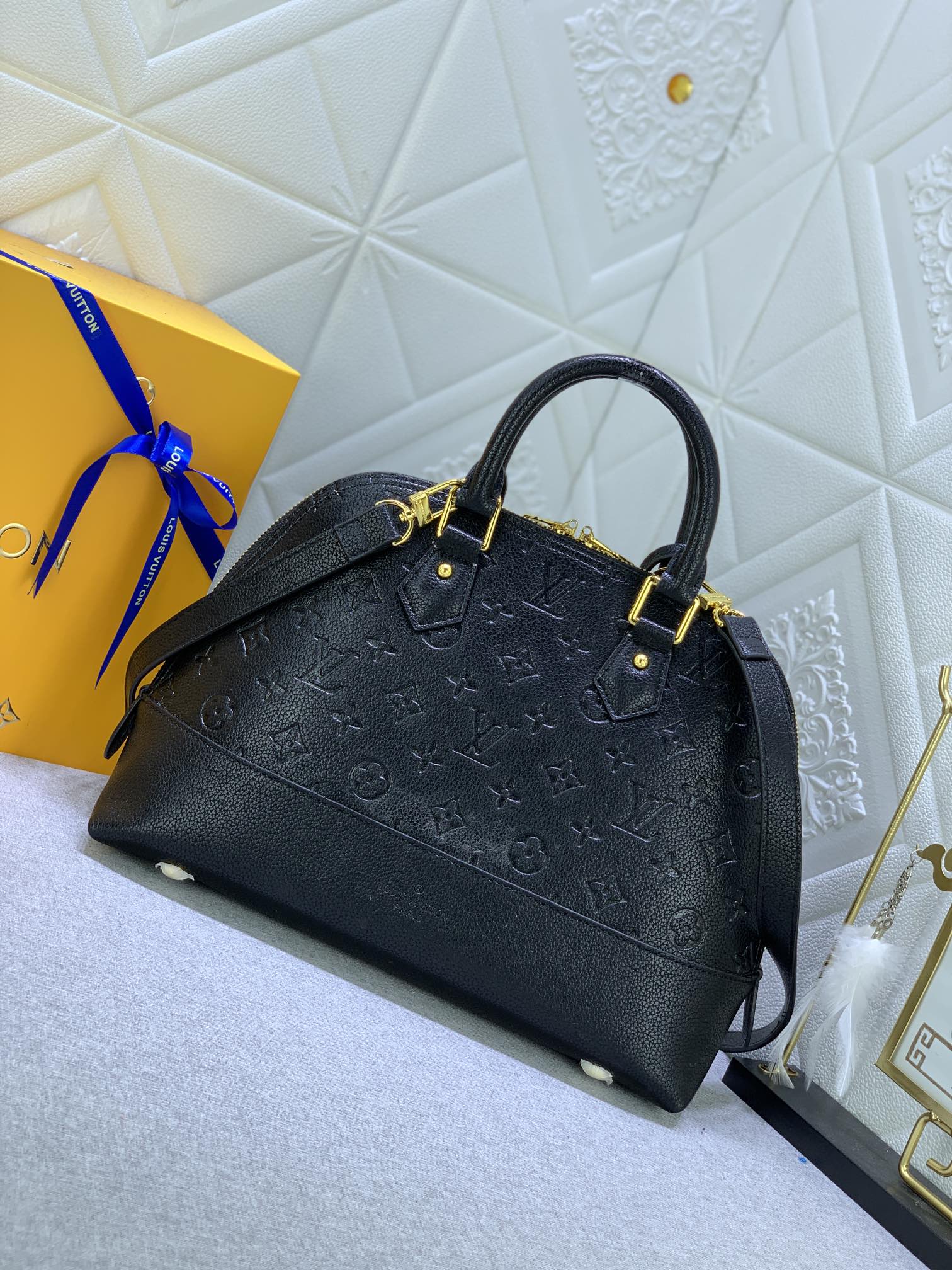 2XE319B Popular  leather bag 