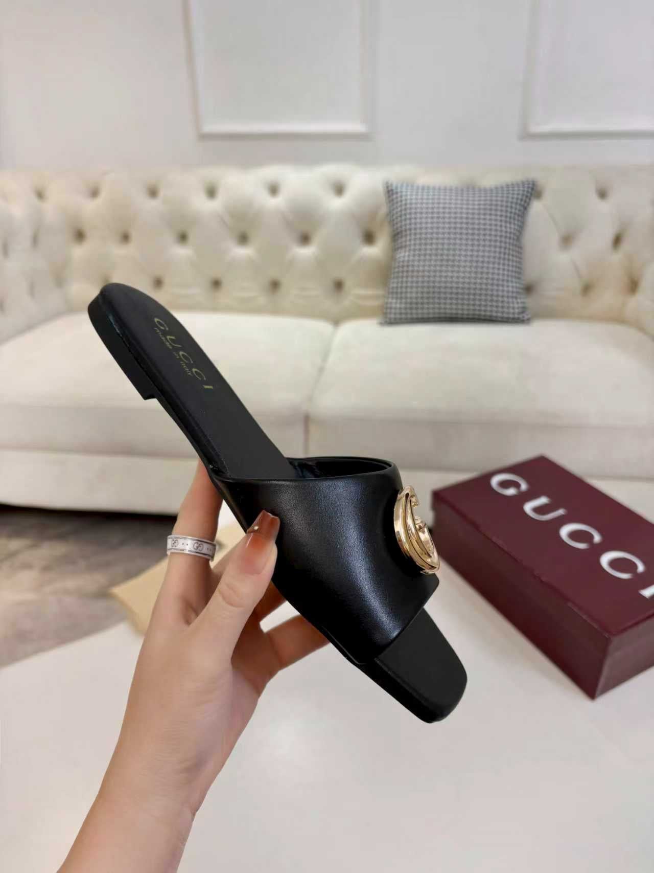Z2P36B43 Popular high-quality leather Shoes