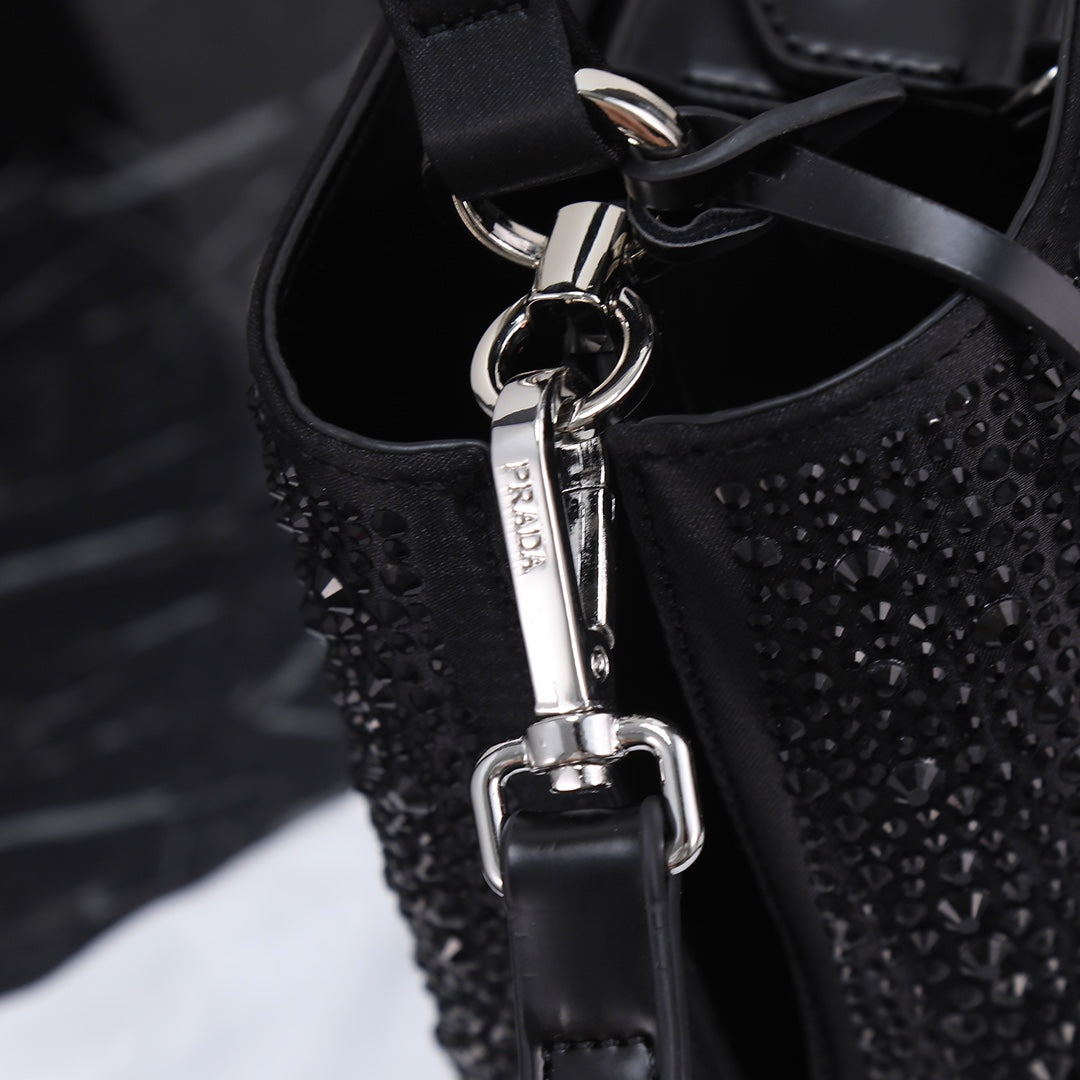 2XPD265B Popular    leather bag 