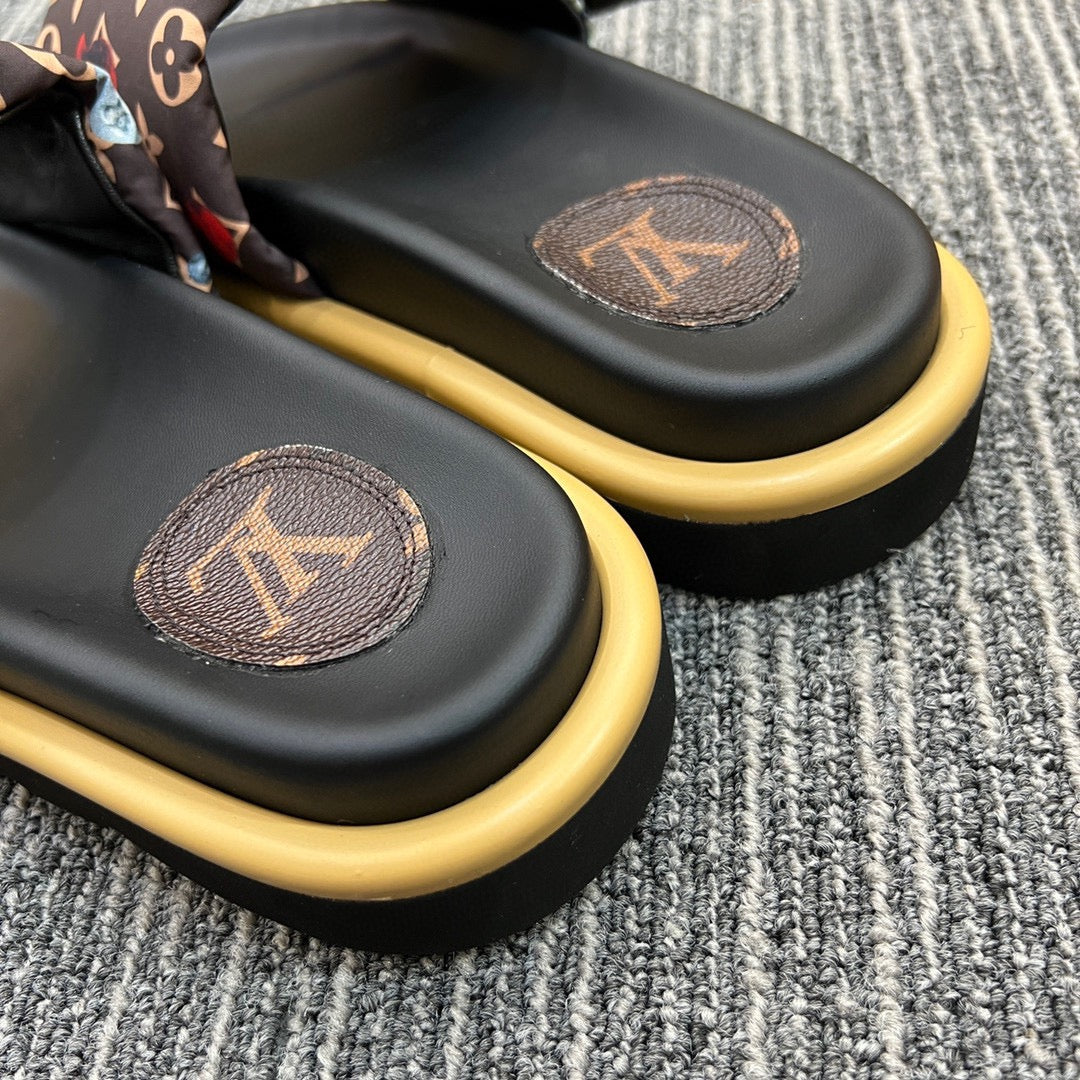 5XF120Z Popular leather quality Slippers