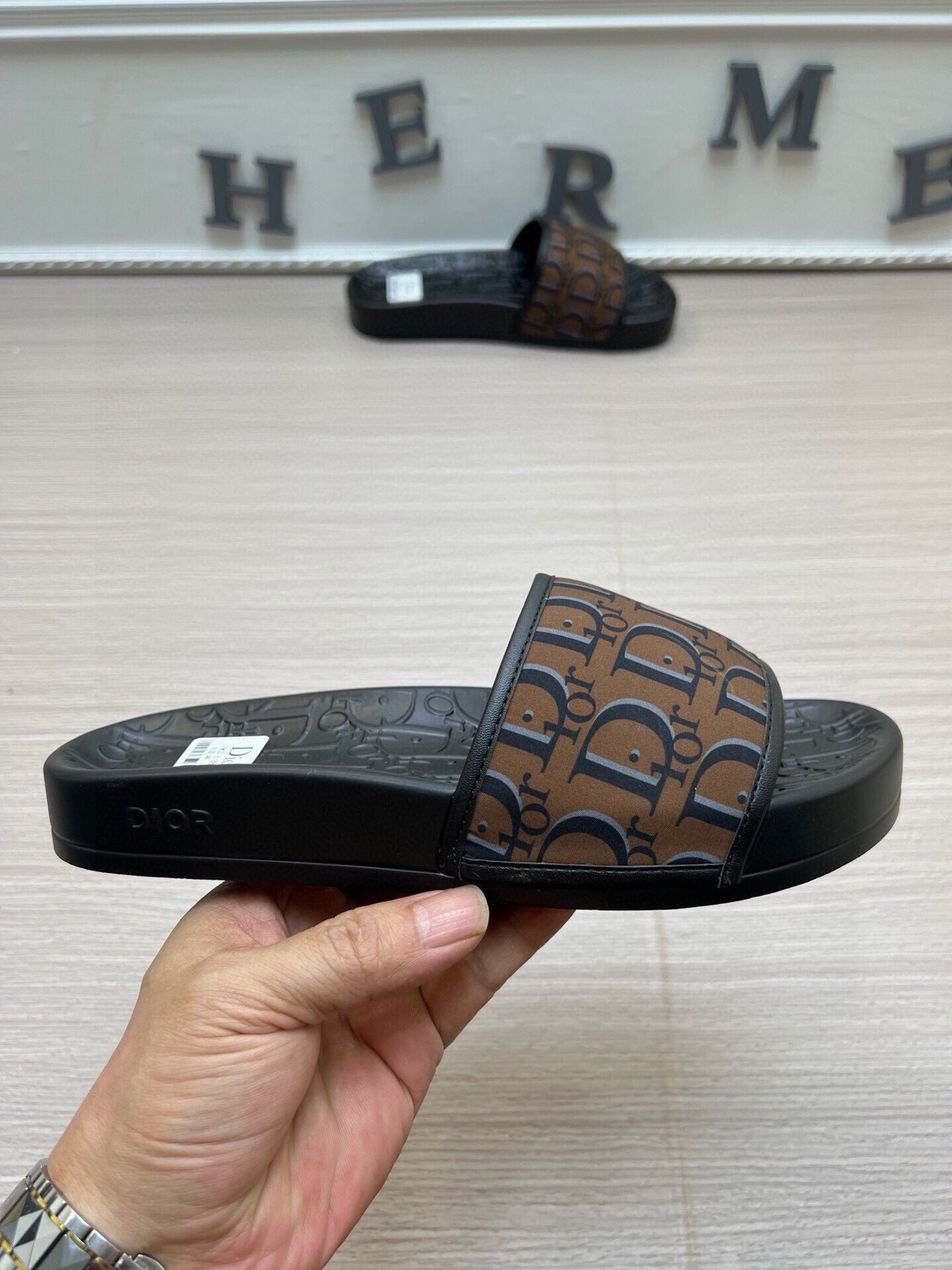 5LD214Z Popular Slippers