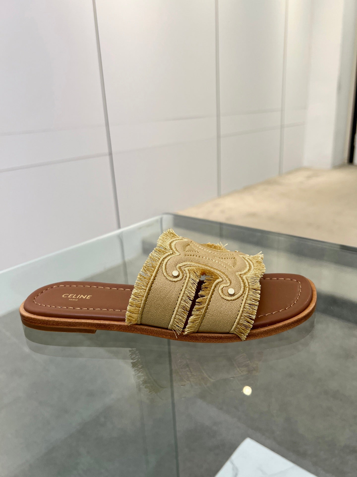 255QCL25Z Popular  leather shoes