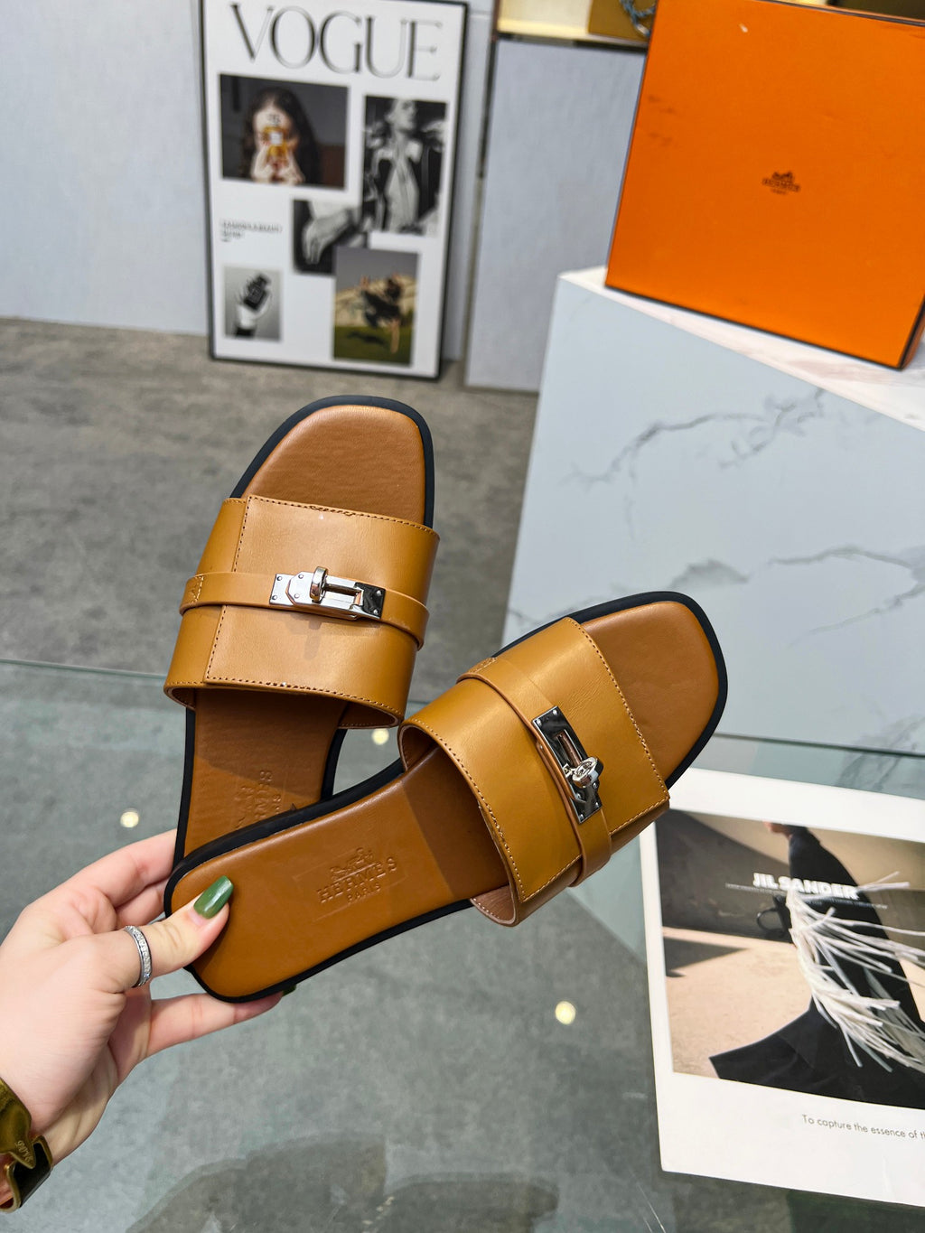 Z2X66H3 Popular high-quality leather Shoes