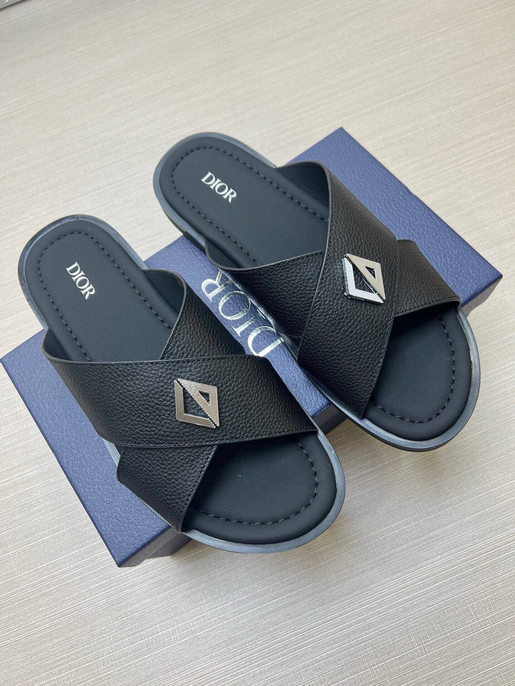 535ZD307Z Popular Slippers