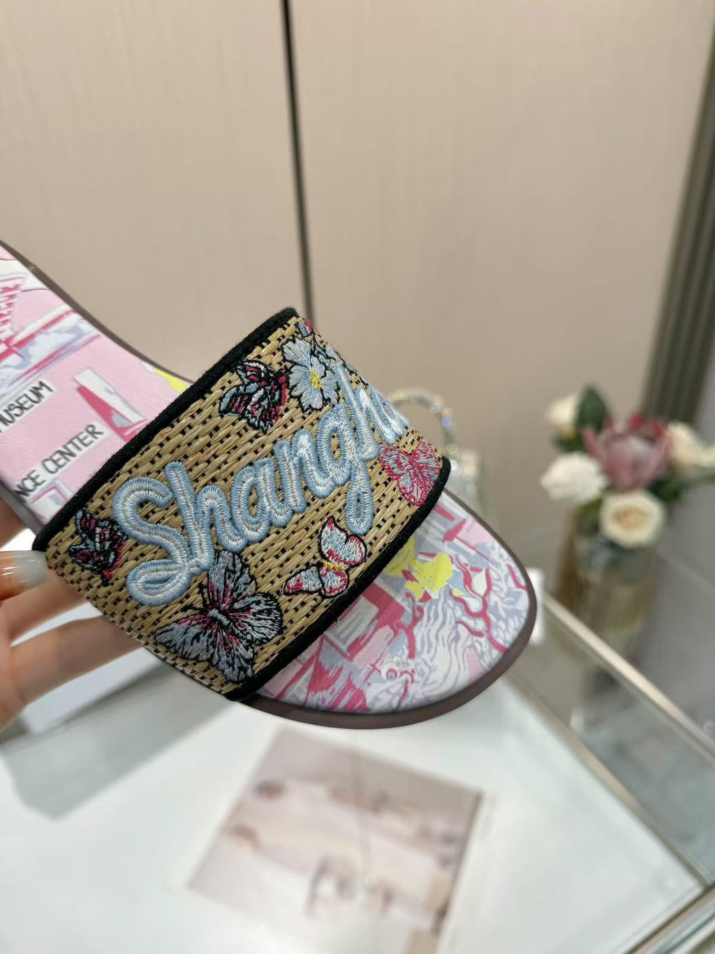 285ZD67Z  Popular Peather Slippers