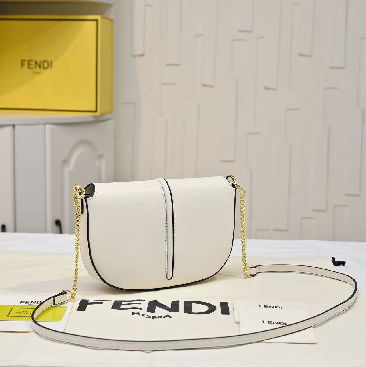 15RF138B Popular leather bag