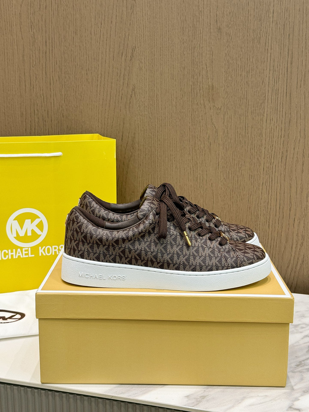 285ZA48Z Popular high-quality shoes