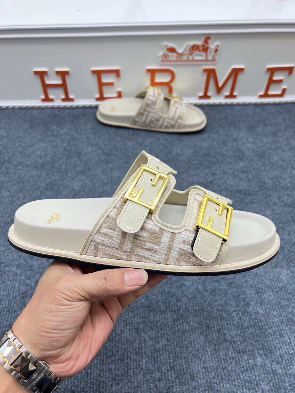 54F38Z Popular slippers