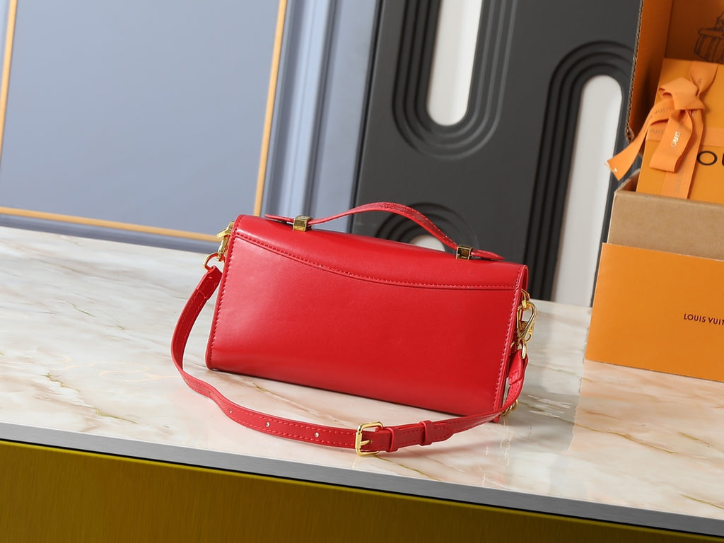 15RE145B Popular leather bag