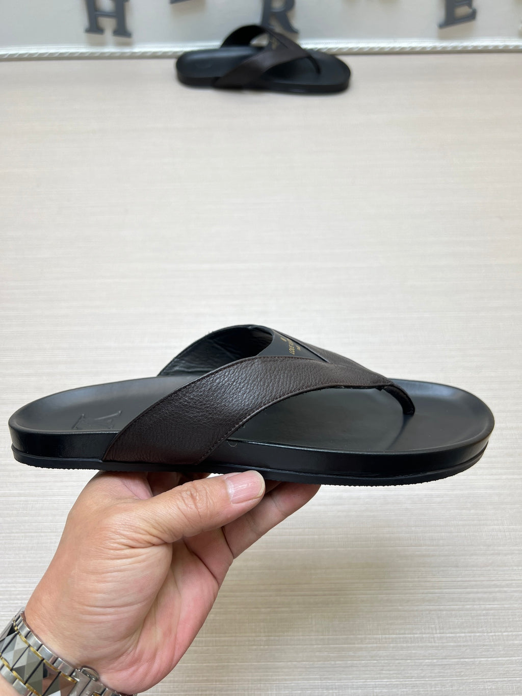 54E85Z Popular slippers