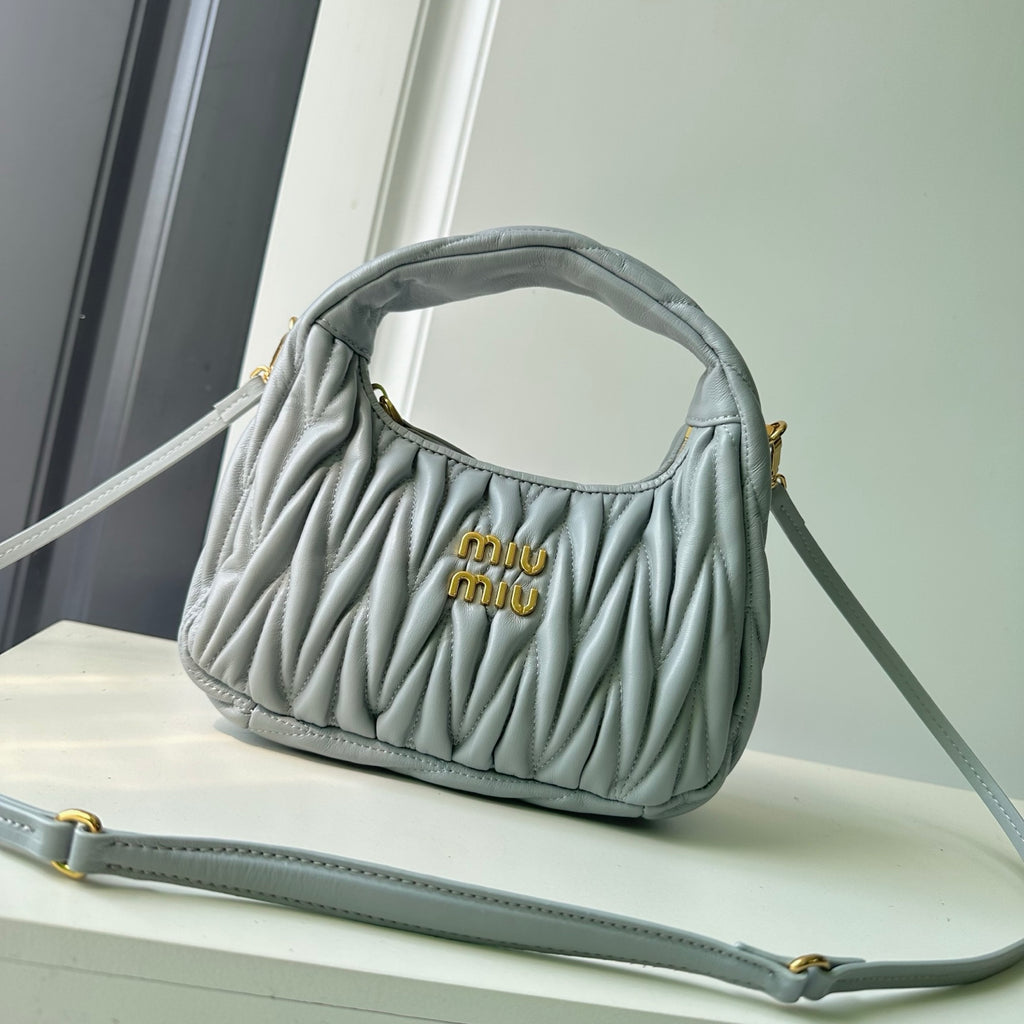 146PA118B Popular leather bag