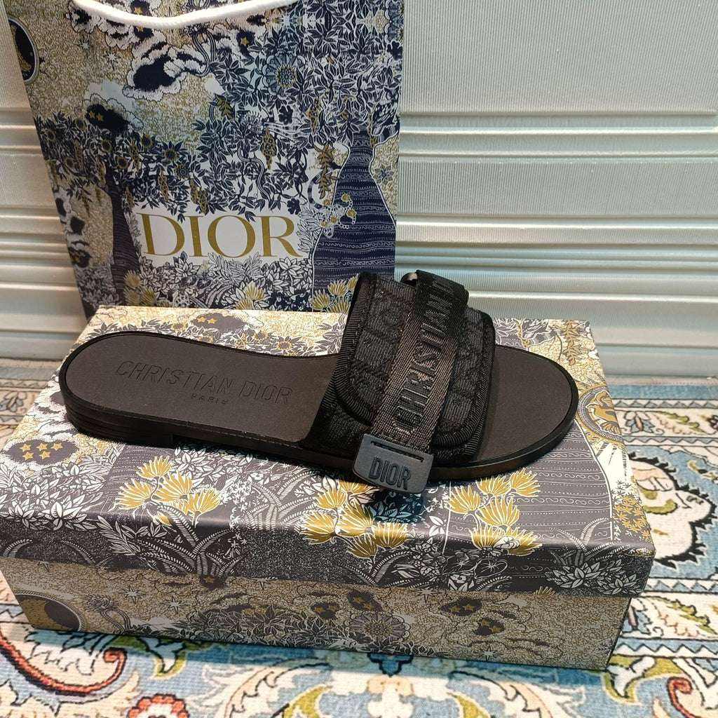 14D20Z Popular Slippers