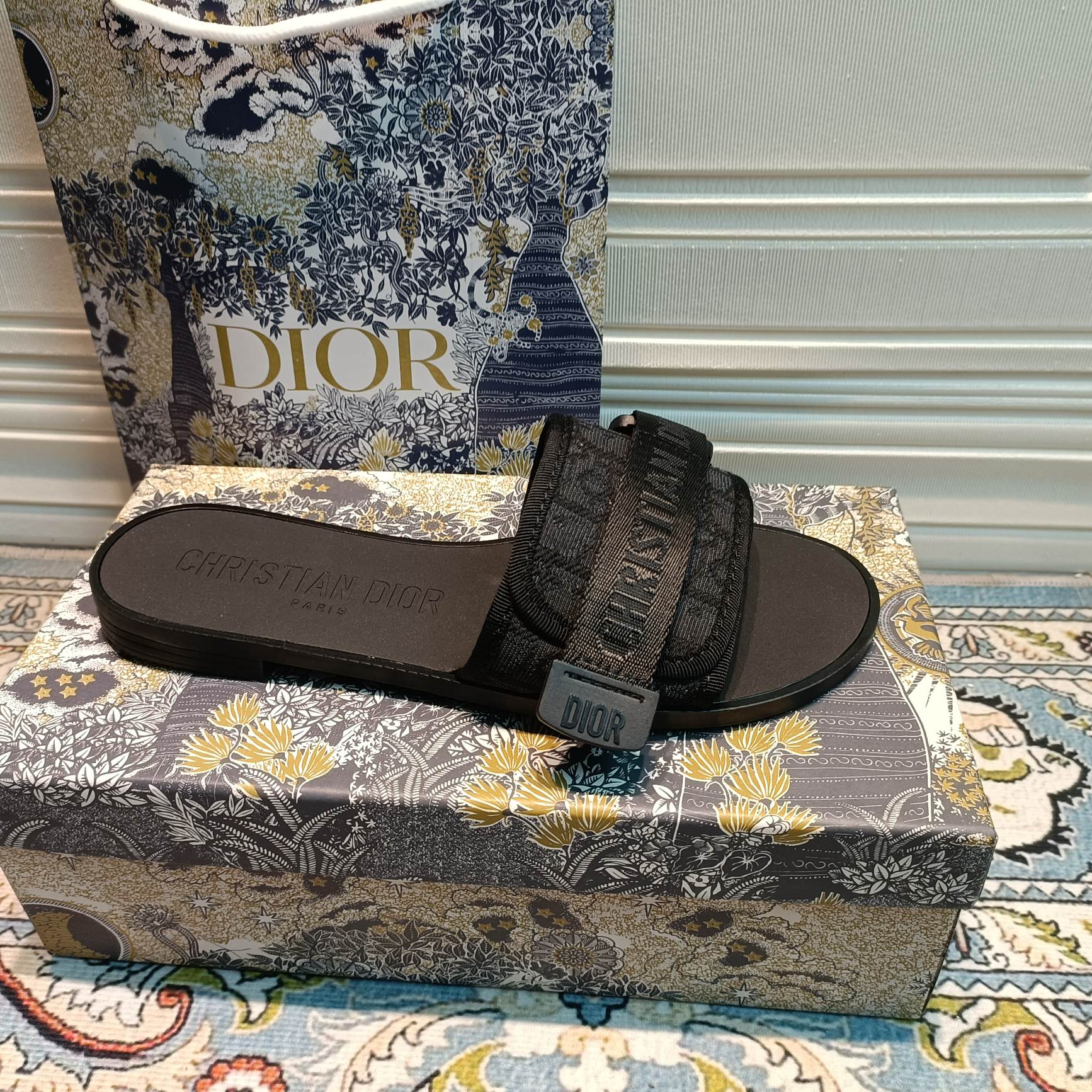 14D20Z Popular Slippers
