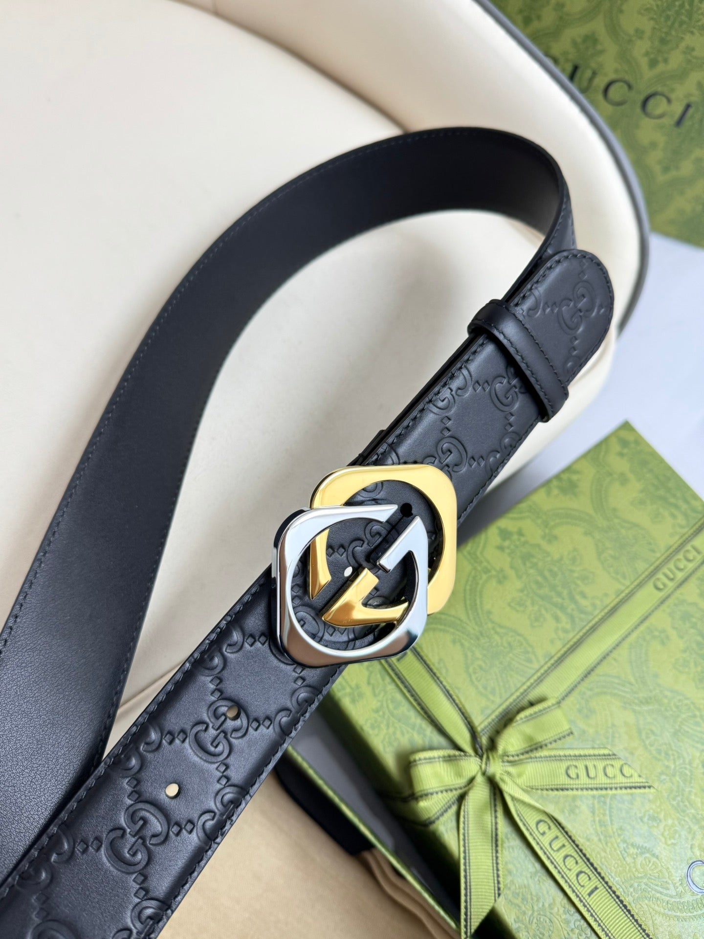 1115QB15P Popular High quality belt With full package