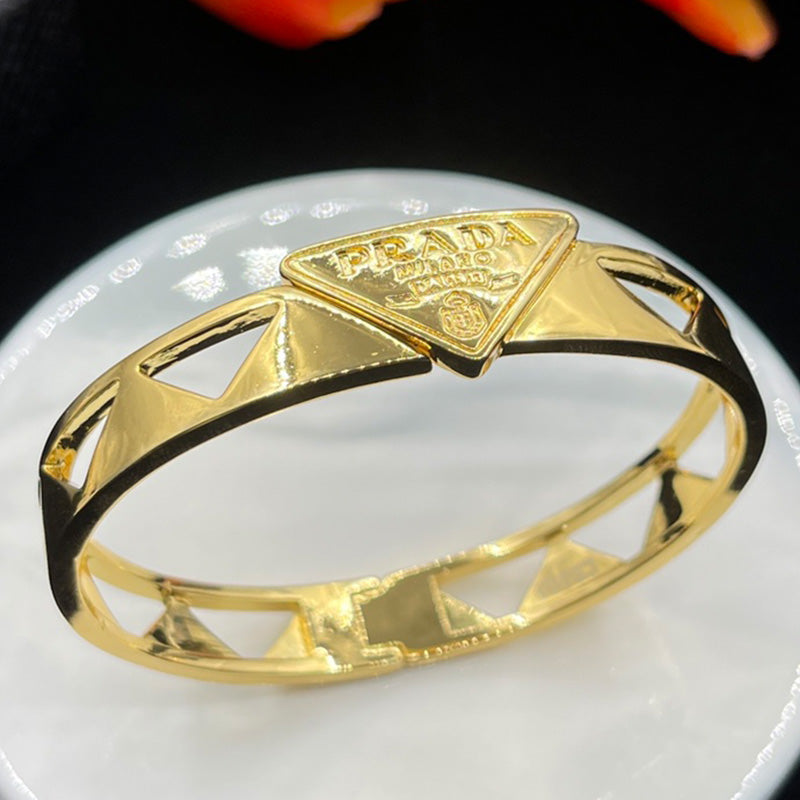 1YPD72K  Popular Bracelets