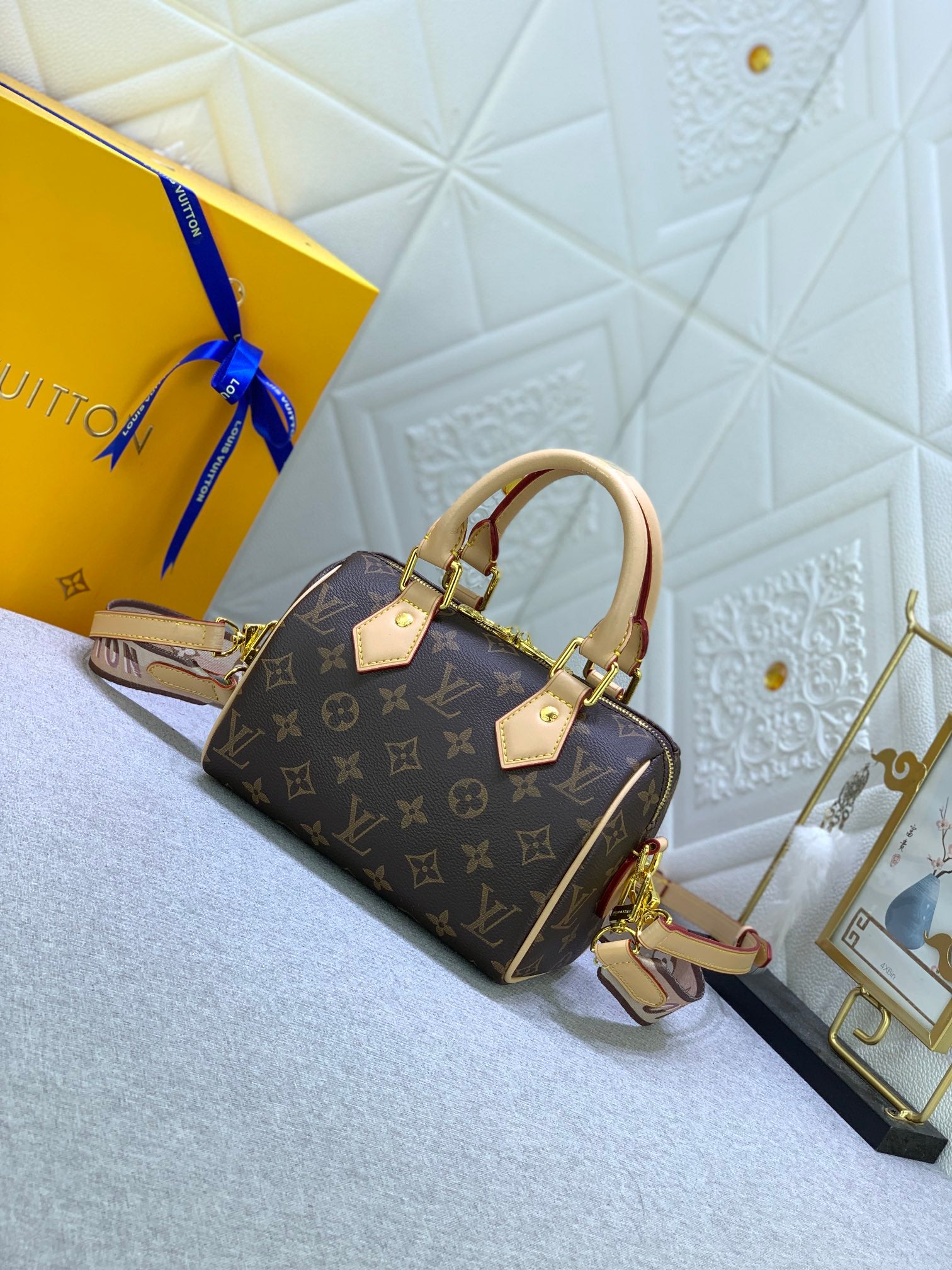 2XE44B Popular  leather bag 