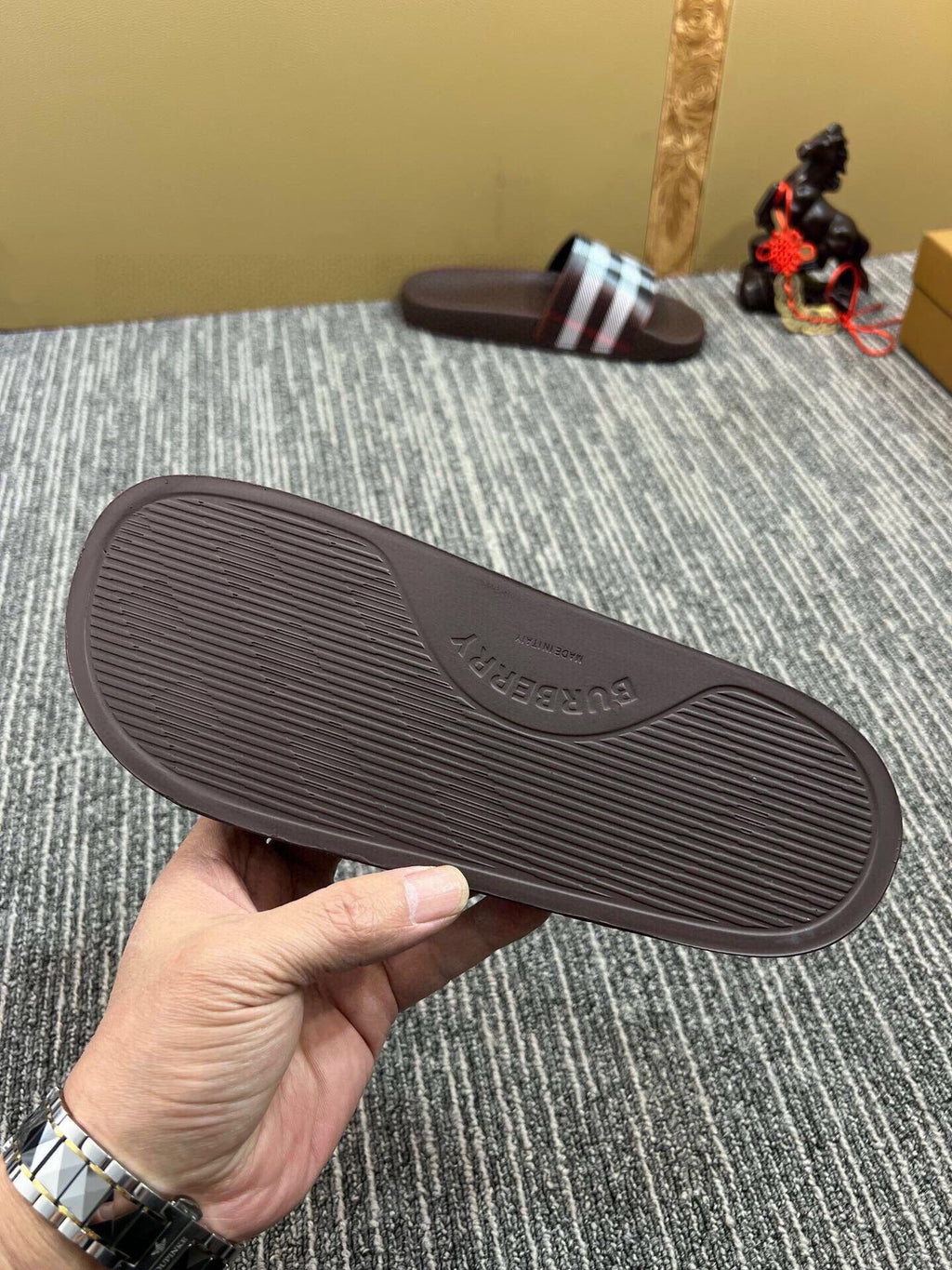 535ZR259Z Popular Slippers