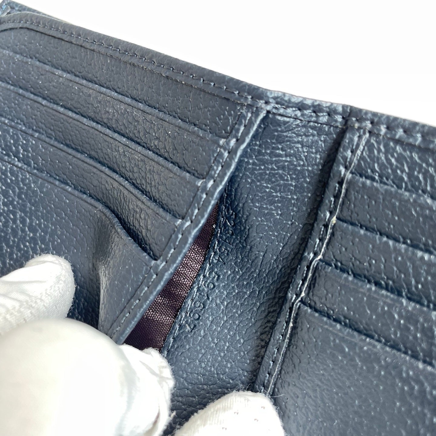 146XB7B Popular leather wallets ( with full packaging )