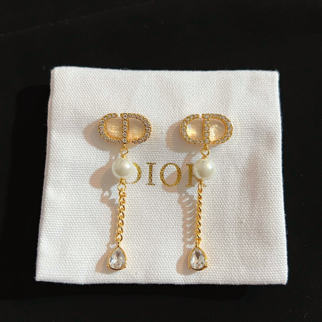 14D208E Popular  Earrings