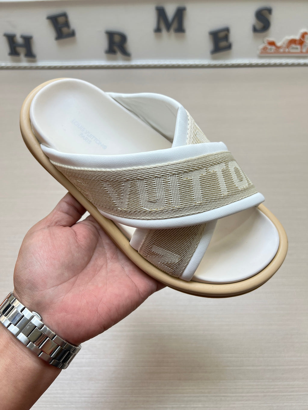 535ZE271Z Popular Slippers