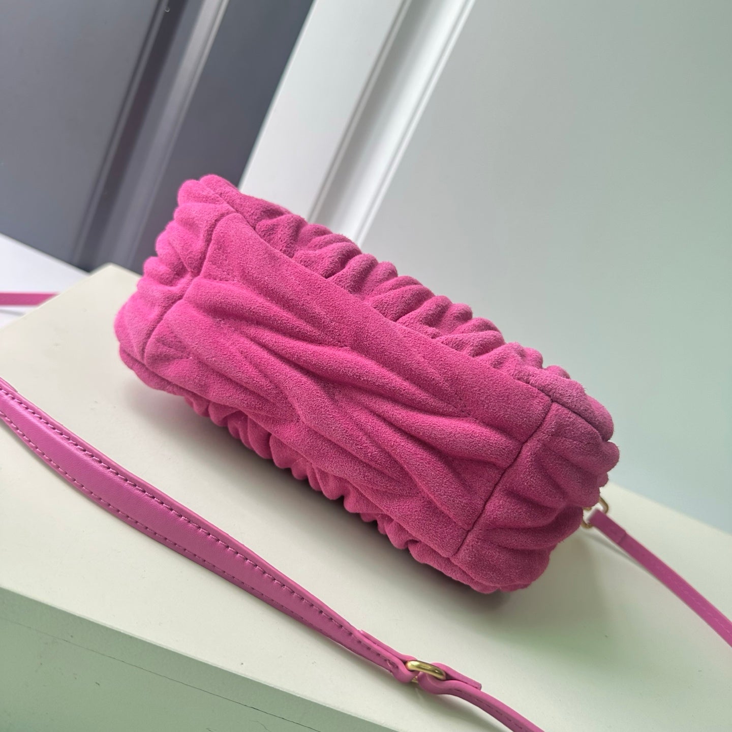 B1P46A117 Popular buckskin bag