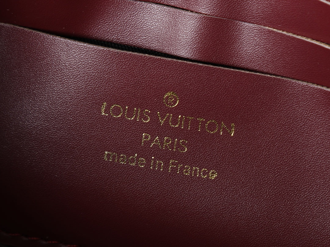 15RE145B Popular leather bag