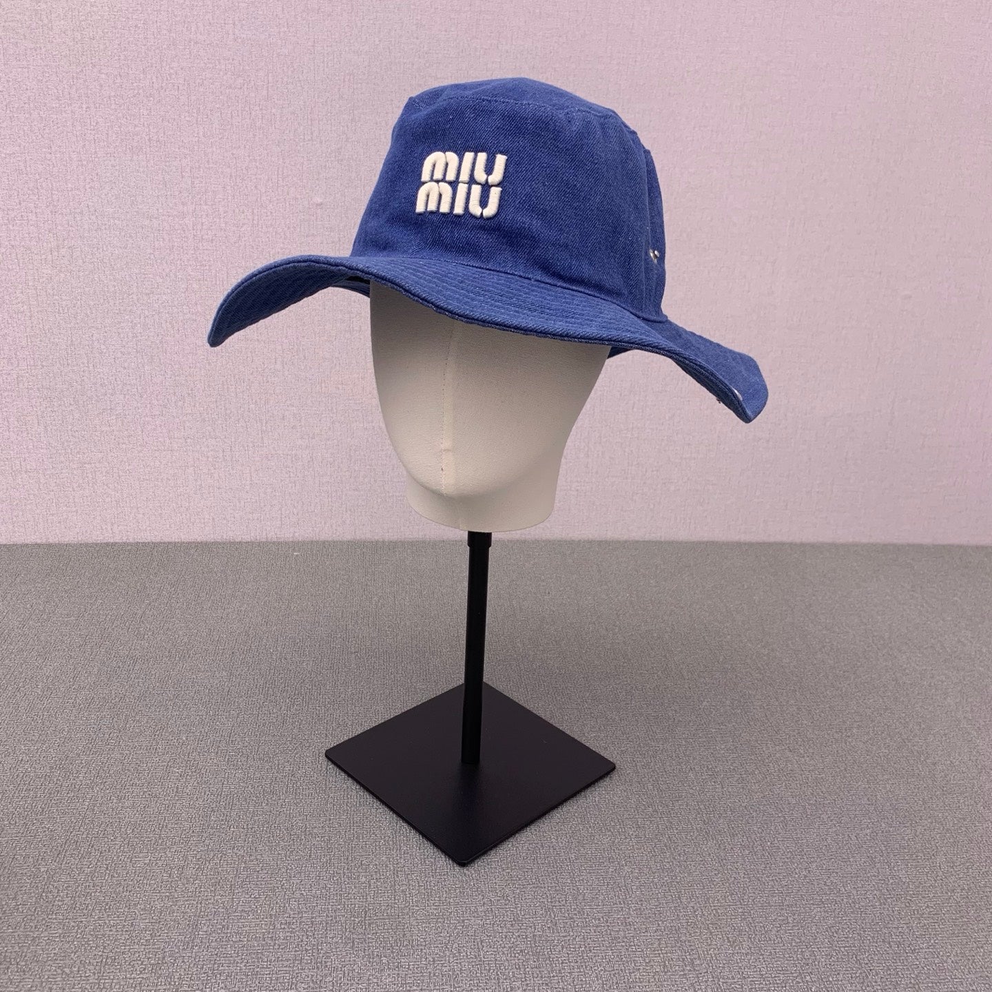 145ZA560M Popular hats