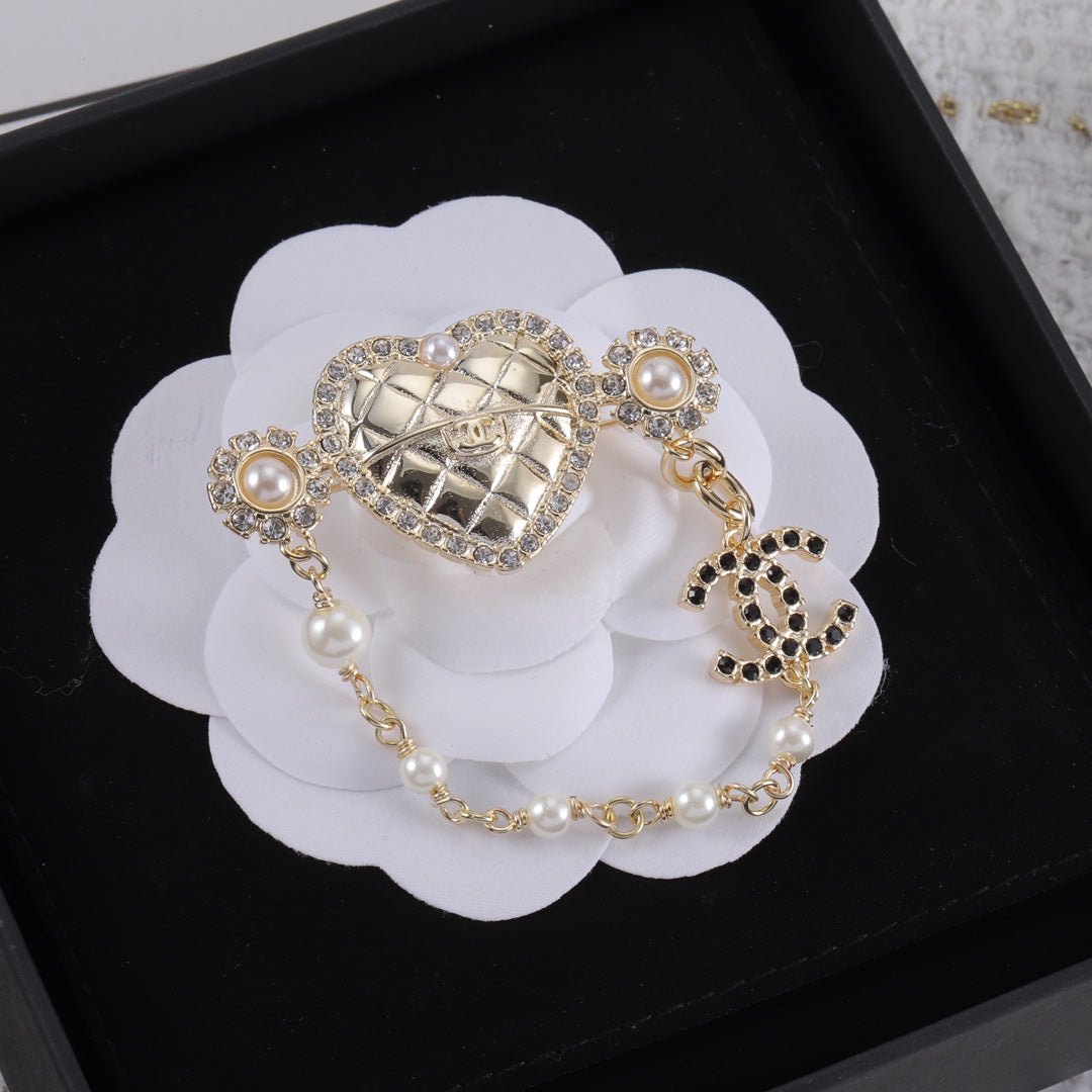 55ZC86X Popular Brooch