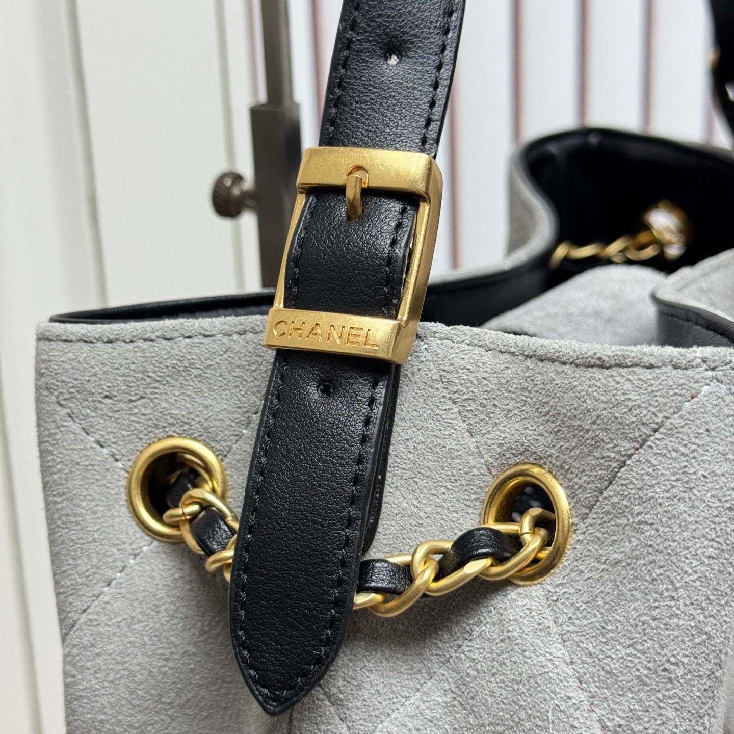 146PC19B Popular leather bag