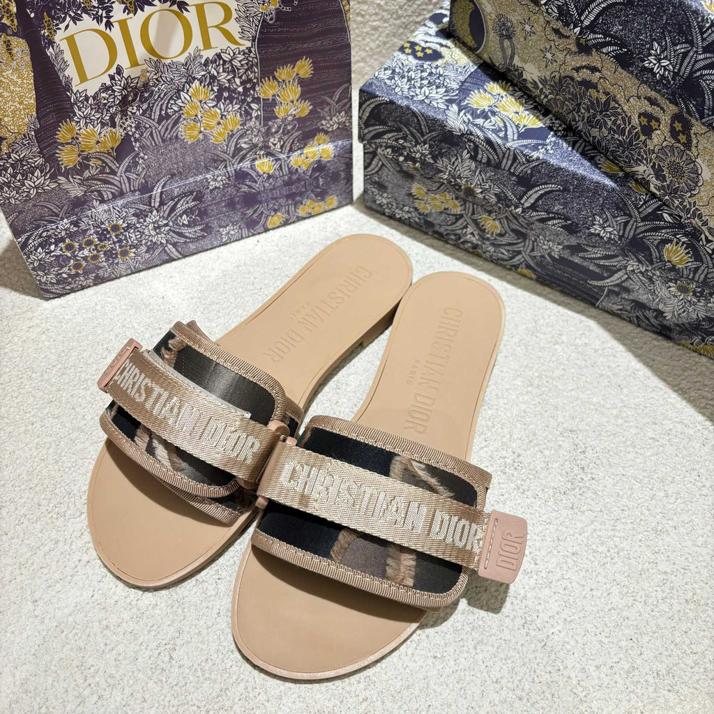 14D17Z Popular slippers