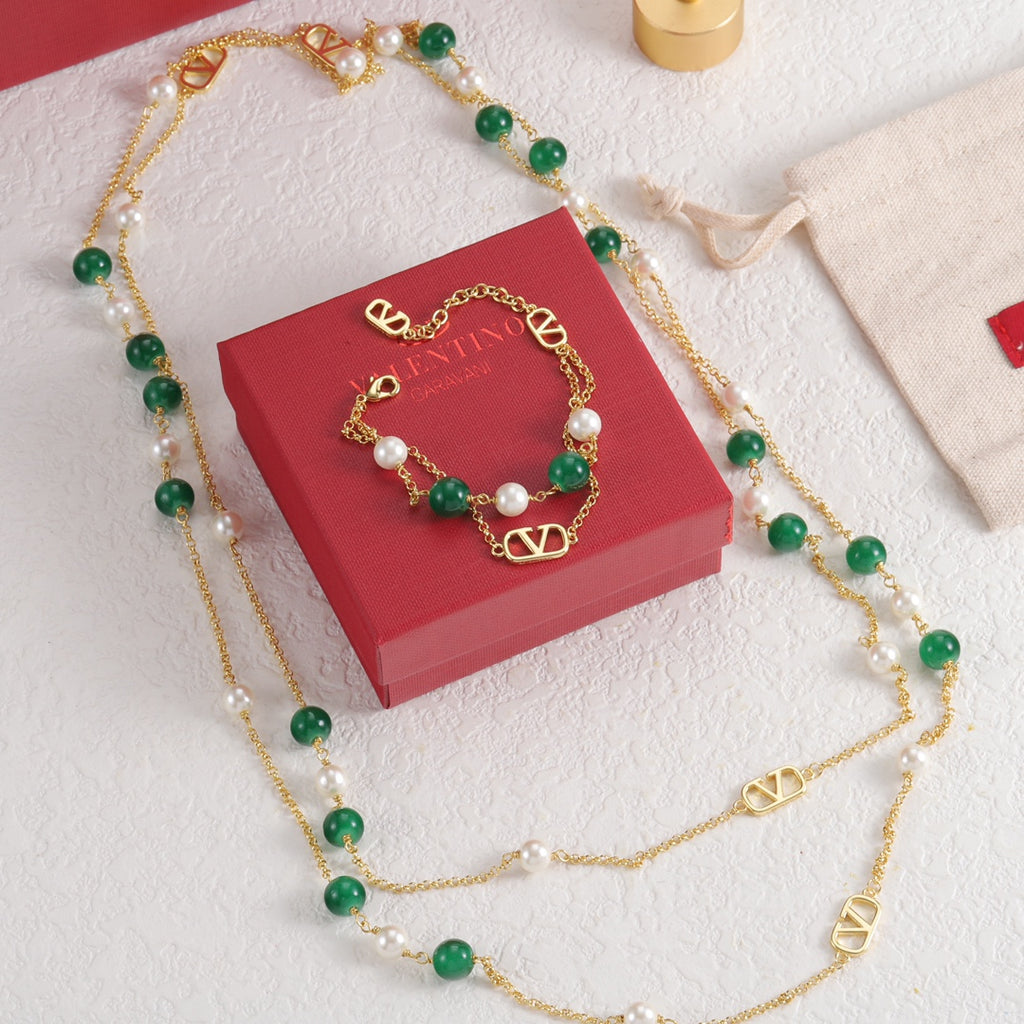 X1N46VL15X Popular  Necklaces, Bracelets