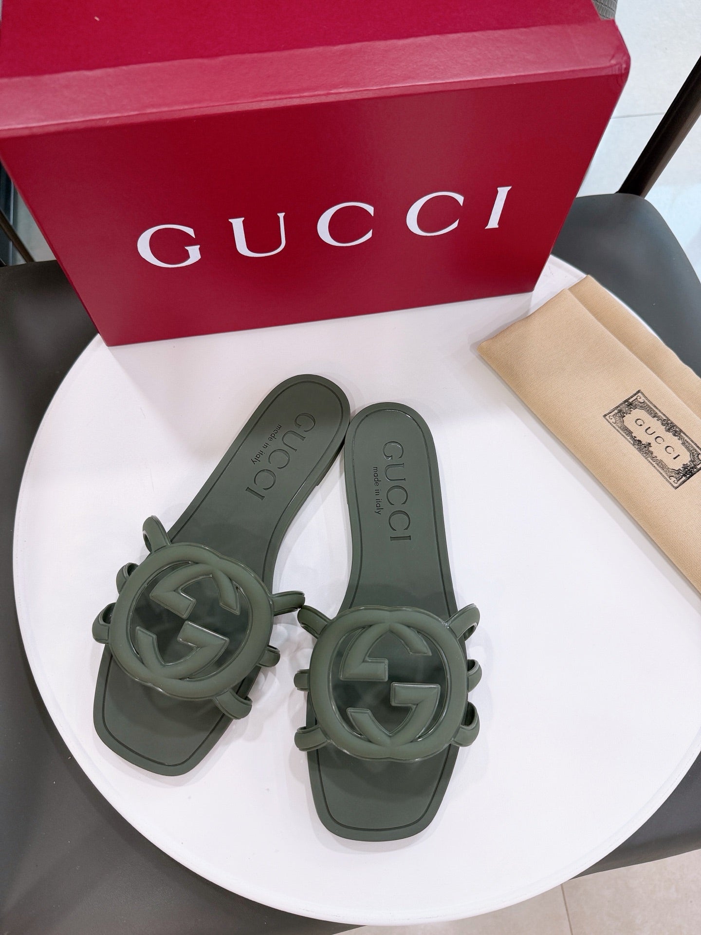 Z2X66B60  Popular high-quality slippers