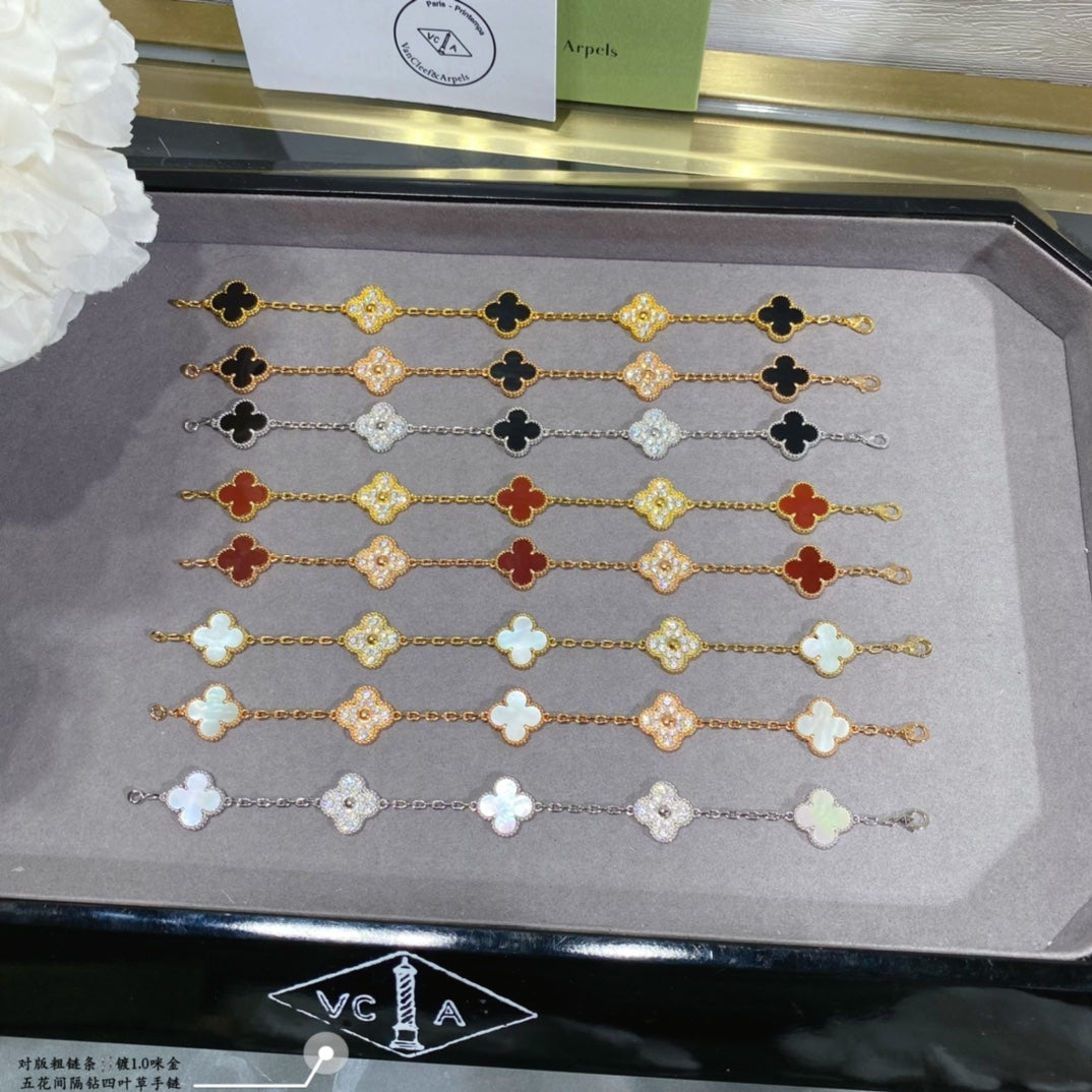 5XVA179K  Popular bracelets 5 flowers normal size1.5cm flower