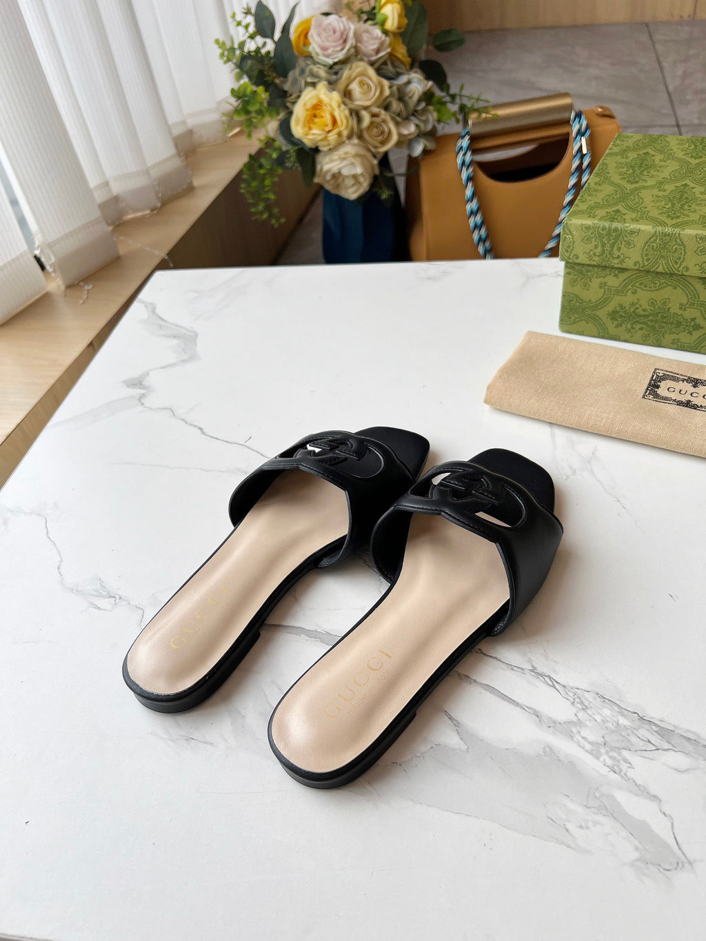 Z2X56B30 Popular high-quality leather Shoes