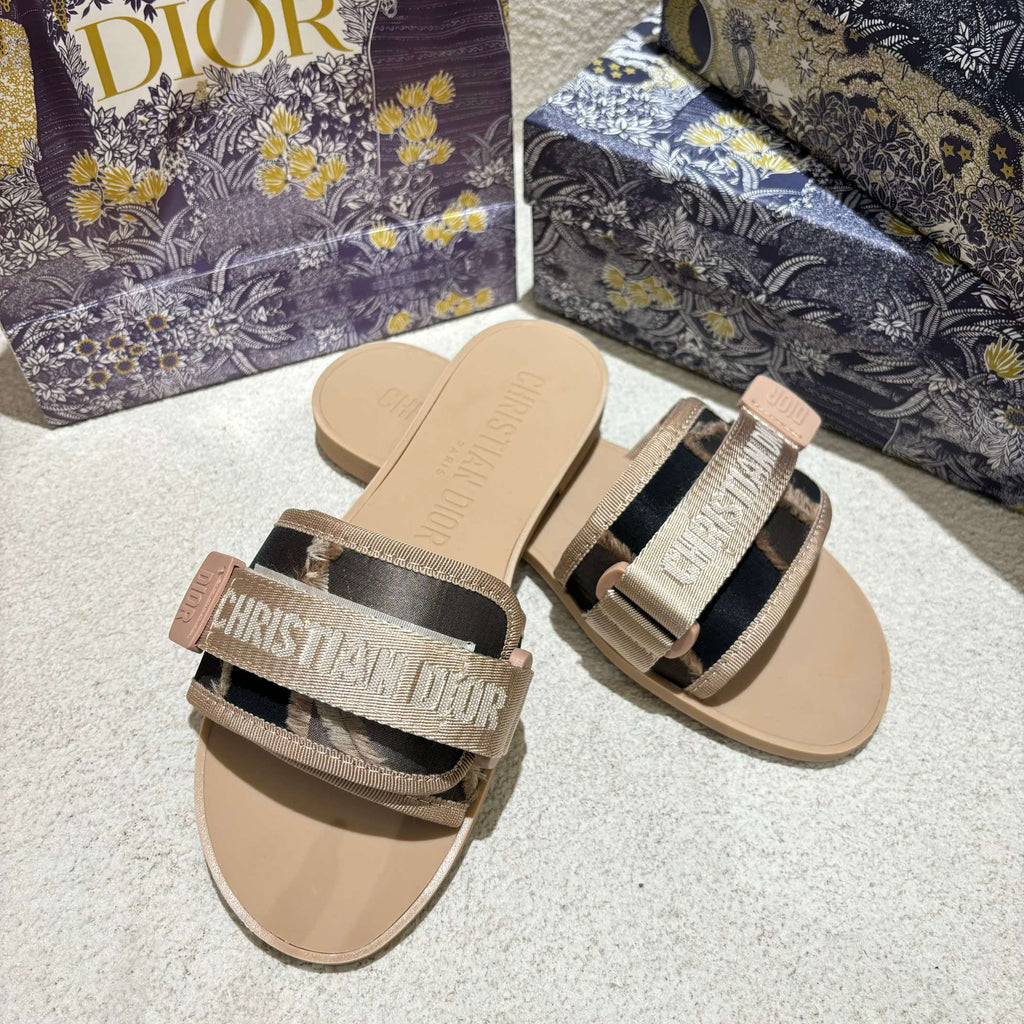 14D17Z Popular slippers