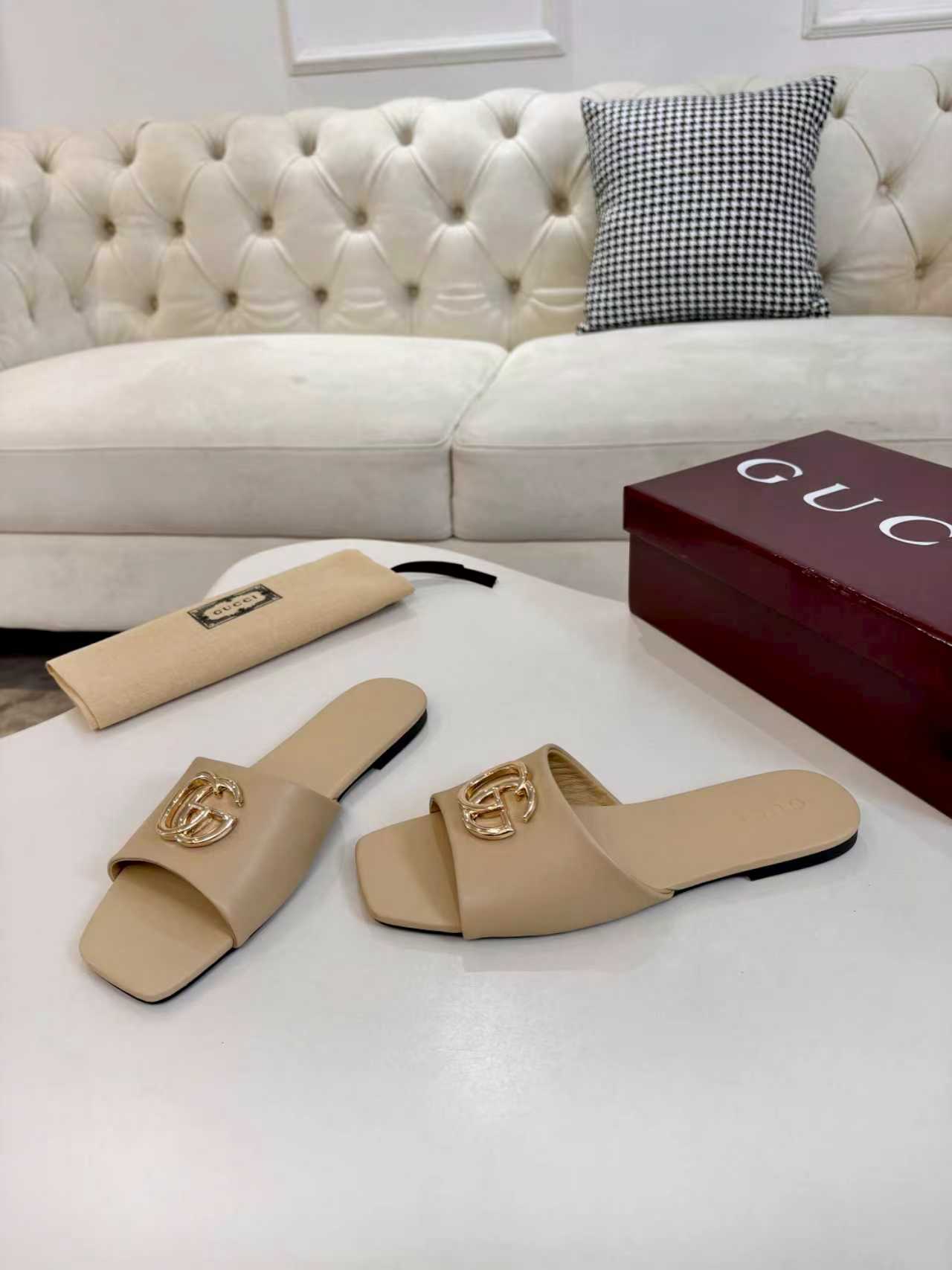 Z2P36B42 Popular high-quality leather Shoes